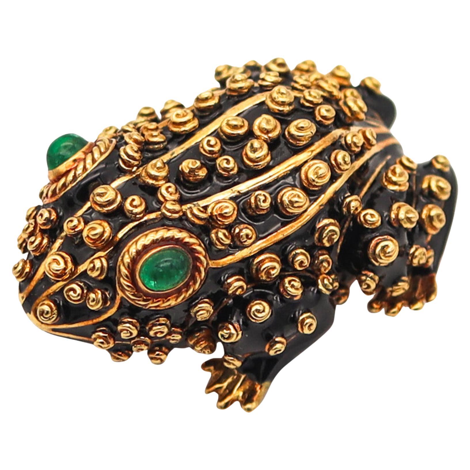 David Webb Black Enameled Frog Brooch In 18Kt Yellow Gold With Emeralds For Sale