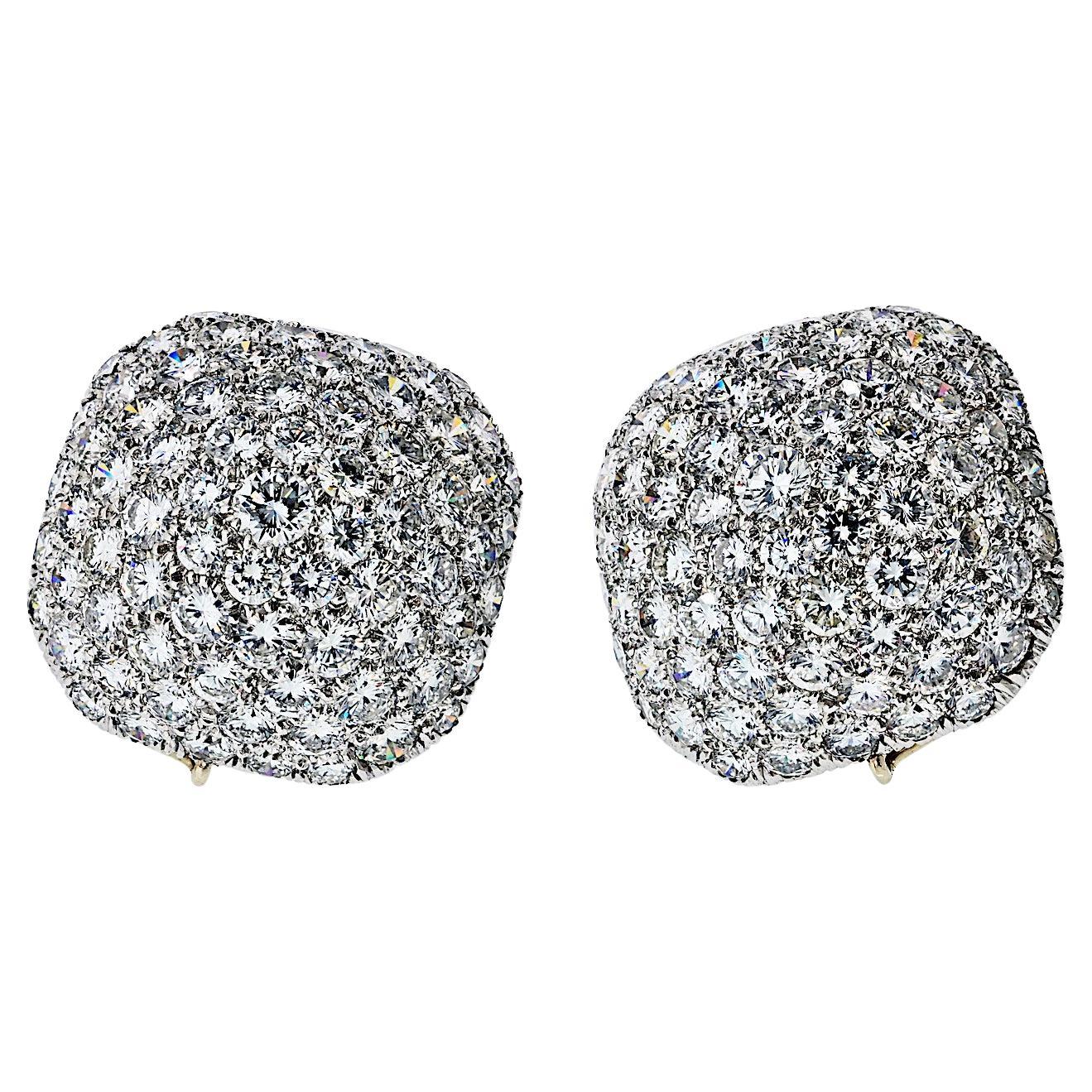 David Webb Bombe Pave Set Diamond Dome Orecchini a Clip
