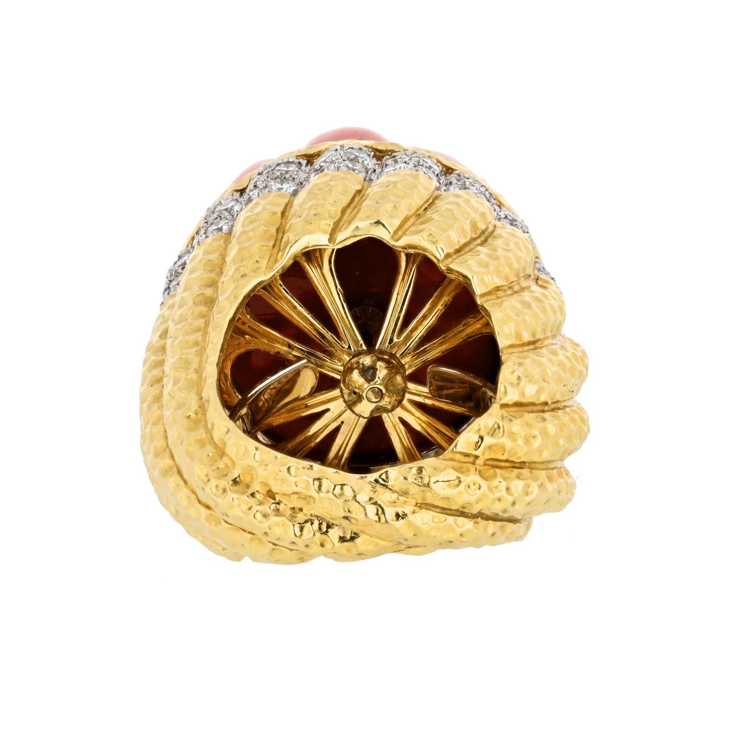 David Webb Bombe Platinum & 18k Yellow Gold Fluted Coral Ring In Excellent Condition For Sale In New York, NY