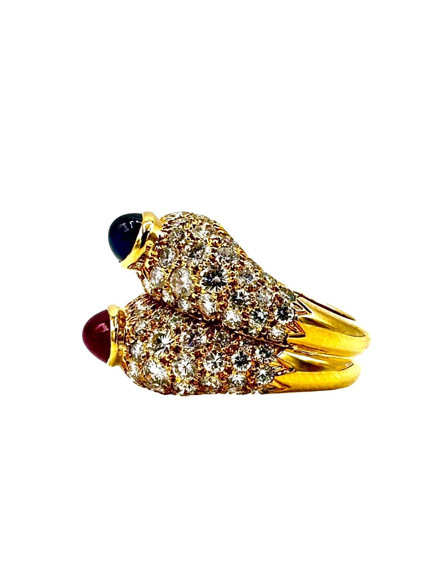 David Webb Bague de mode en rubis cabochon, saphir et diamant rond jaune 18 carats Unisexe en vente