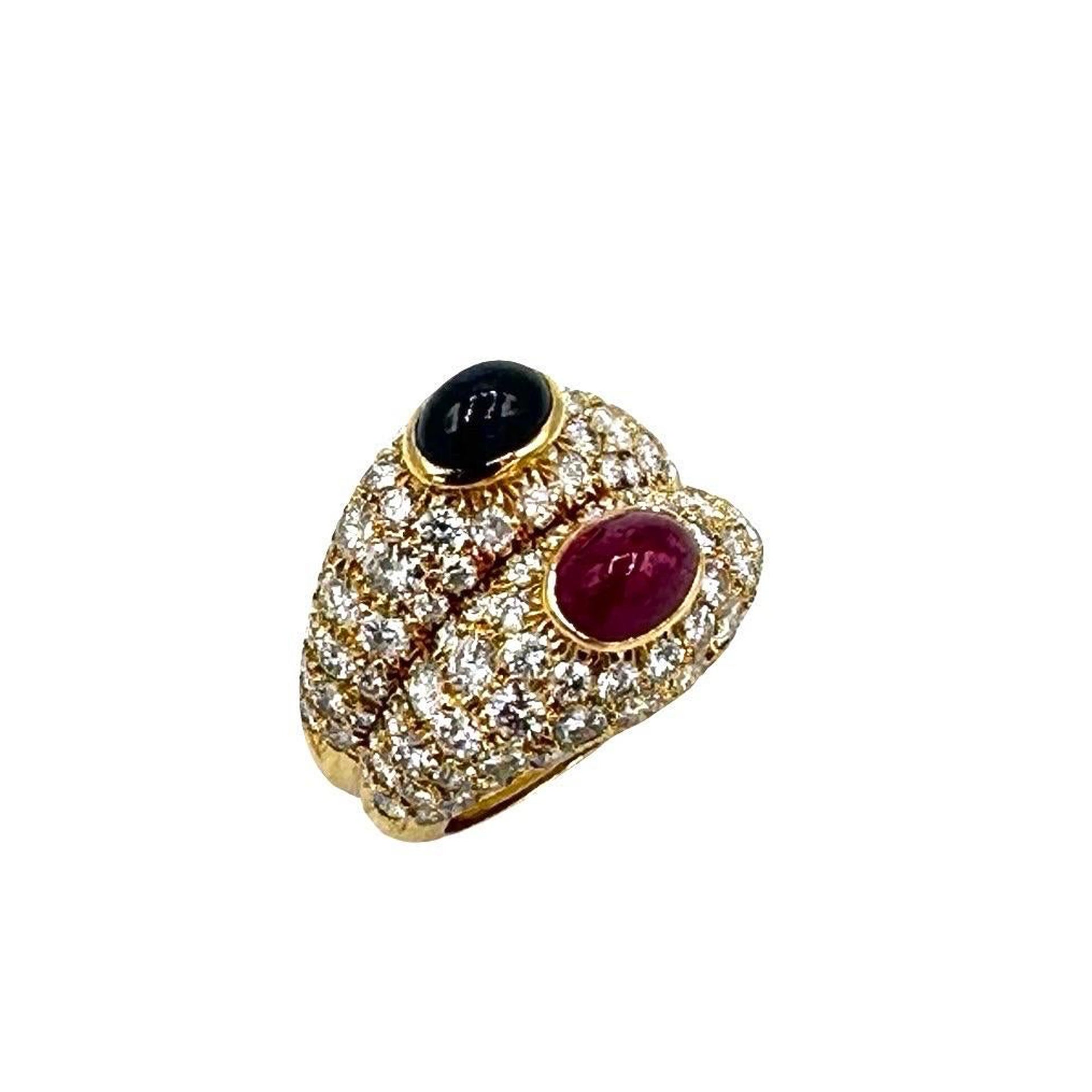 David Webb Bague de mode en rubis cabochon, saphir et diamant rond jaune 18 carats