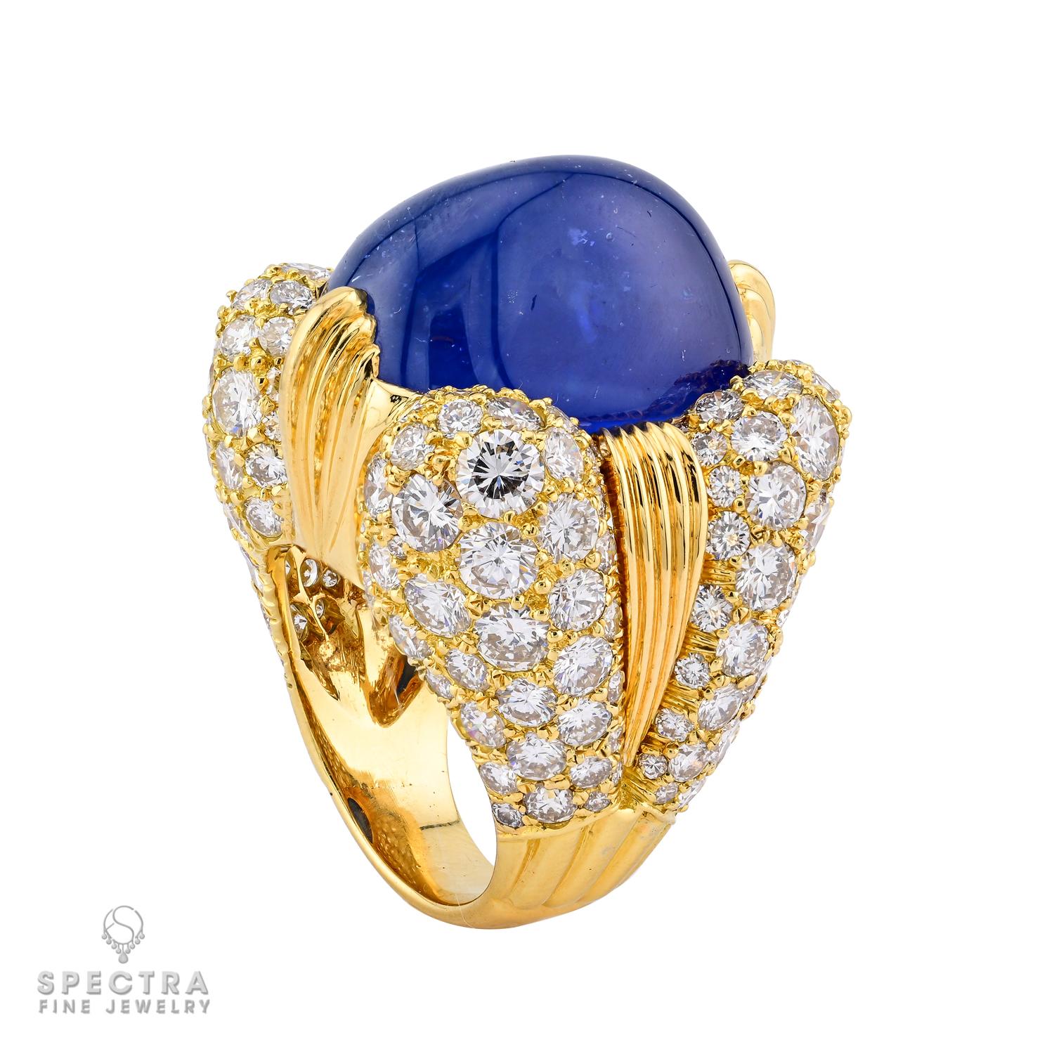 David Webb Cabochon Sapphire Diamond Ring In New Condition For Sale In New York, NY