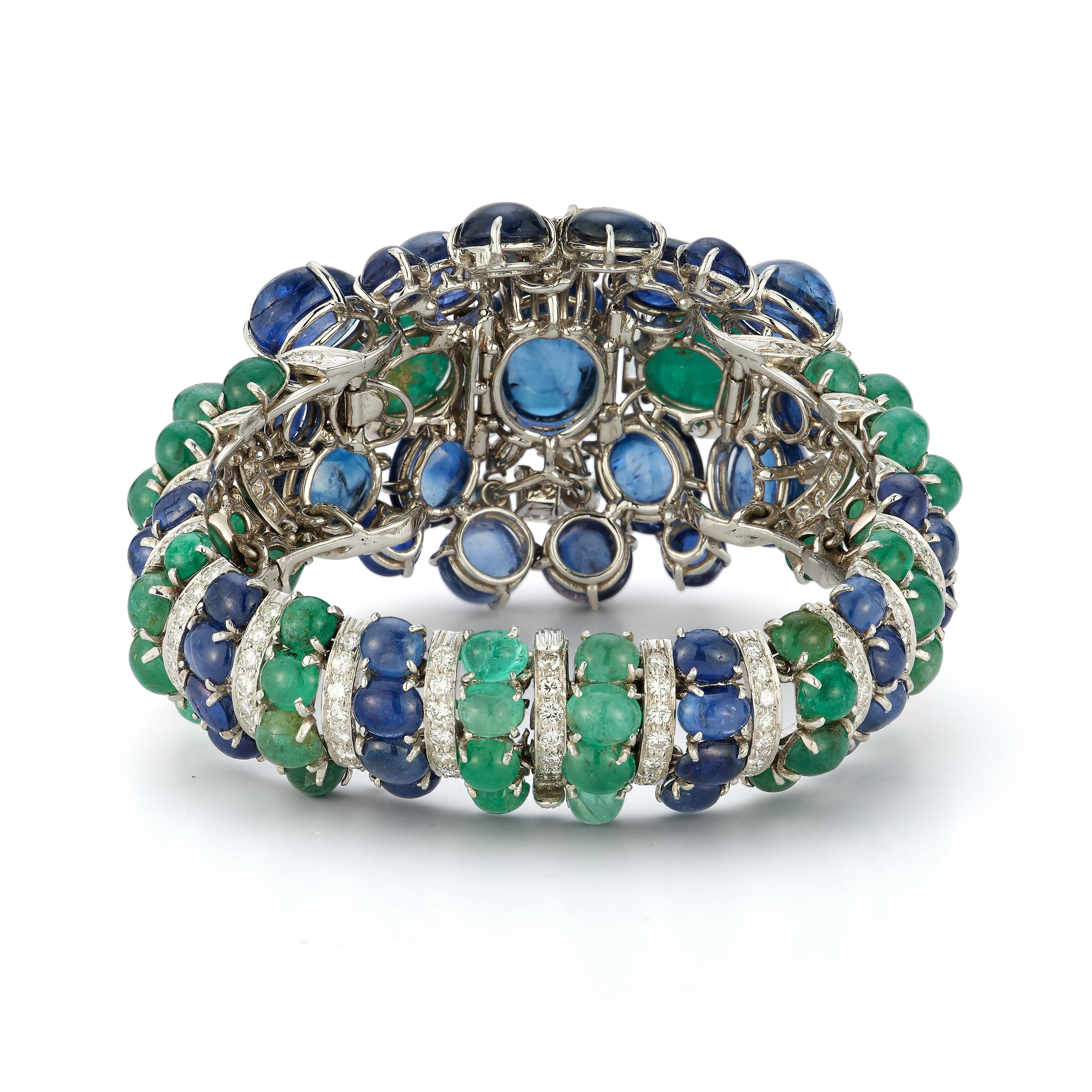 David Webb Cabochon Sapphire & Emerald Bracelet In Excellent Condition For Sale In New York, NY