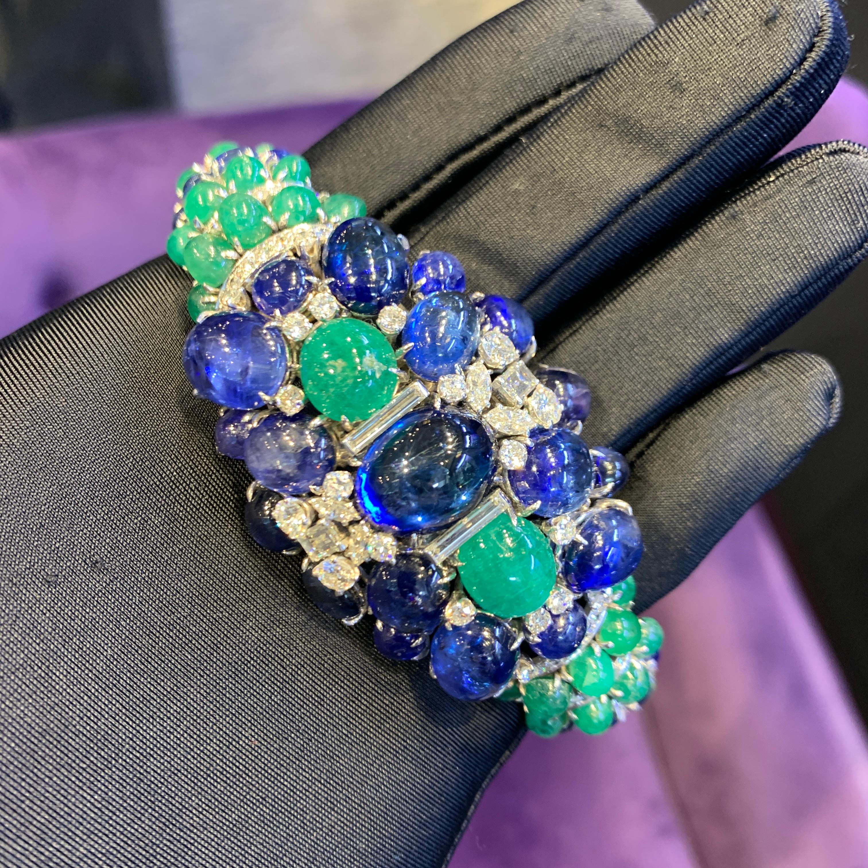Women's David Webb Cabochon Sapphire & Emerald Bracelet For Sale