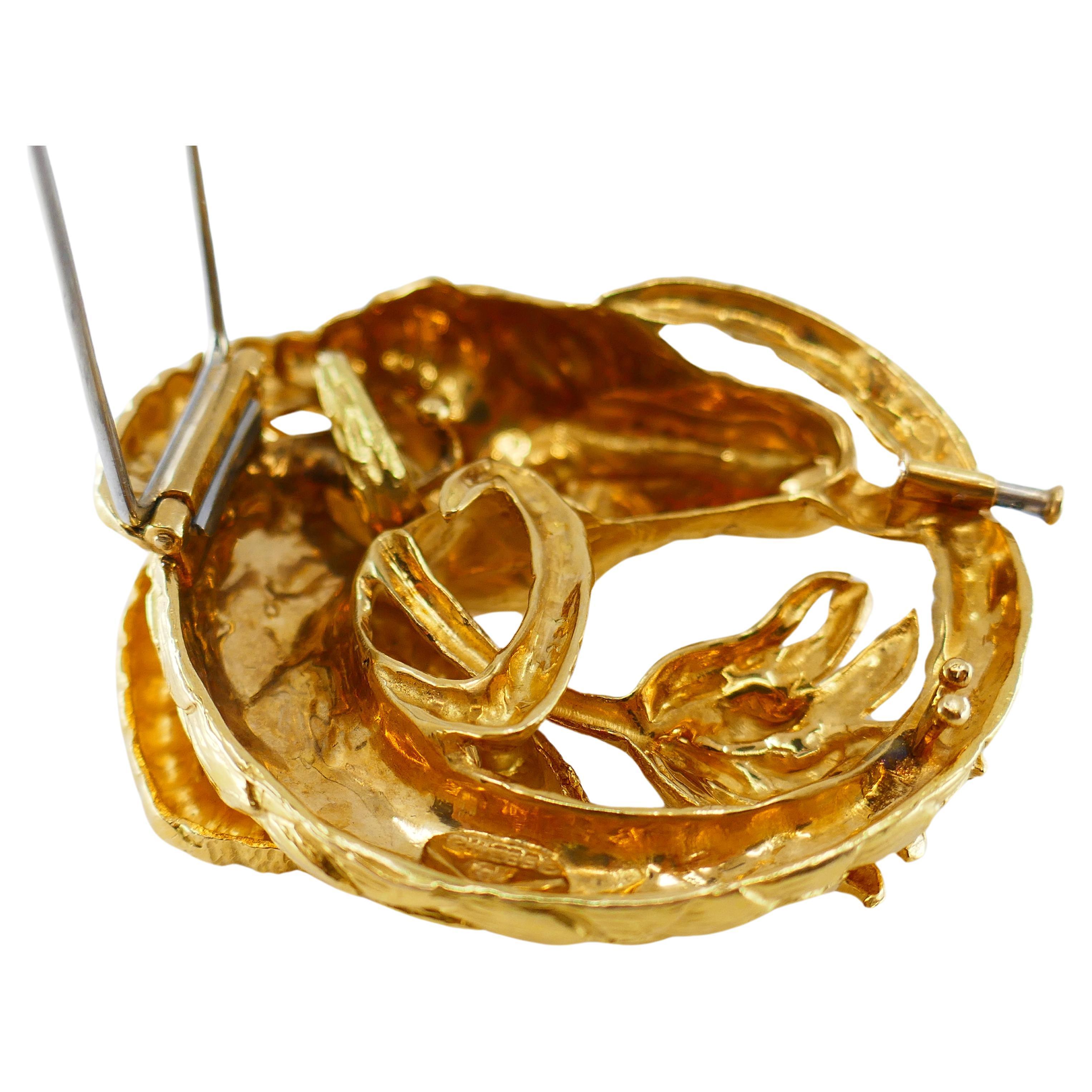 Brooch in “Capricorn”