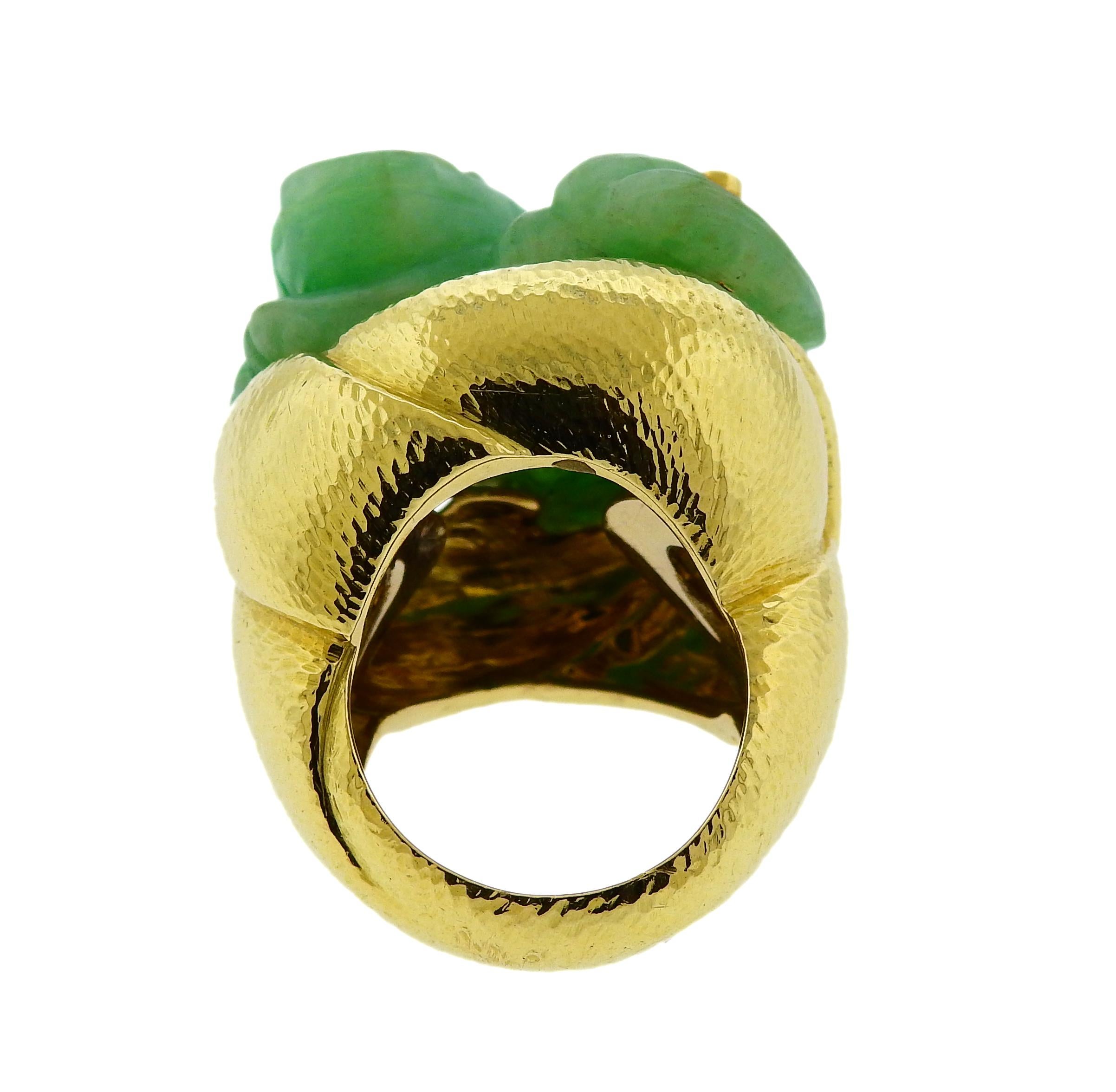 David Webb Carved Jade Diamond Gold Ring In Excellent Condition In Lambertville, NJ