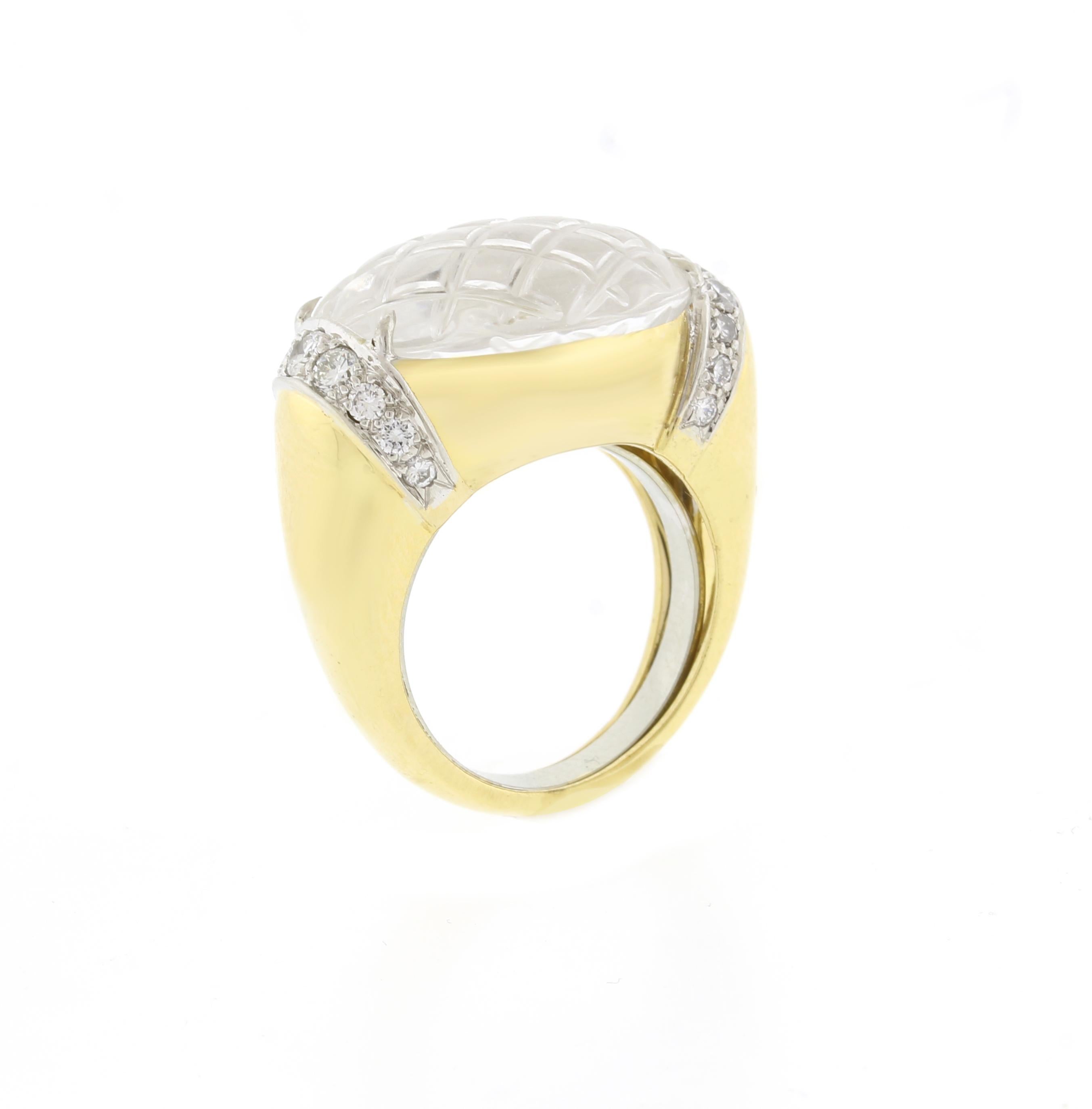 David Webb Carved Rock Crystal and Diamond Ring In Good Condition For Sale In Bethesda, MD