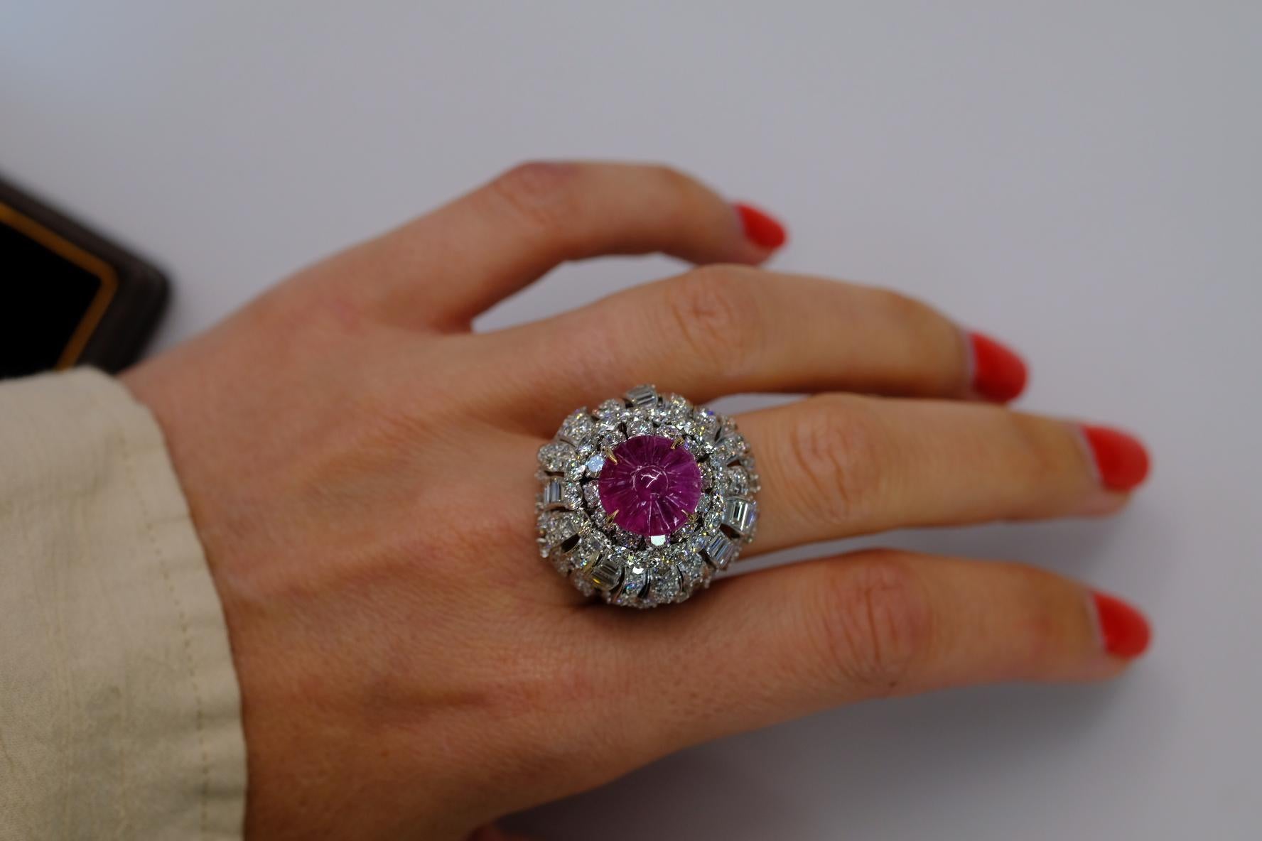 Women's David Webb Carved Ruby Bombe Cocktail Baguette And Round Cut Diamond Ring For Sale