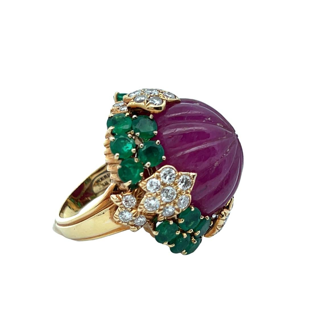 David Webb Carved Ruby Emerald and Diamond Ring For Sale 5