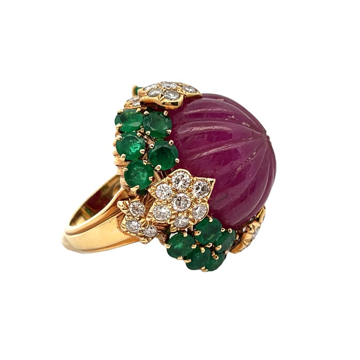David Webb Carved Ruby Emerald and Diamond Ring For Sale 8