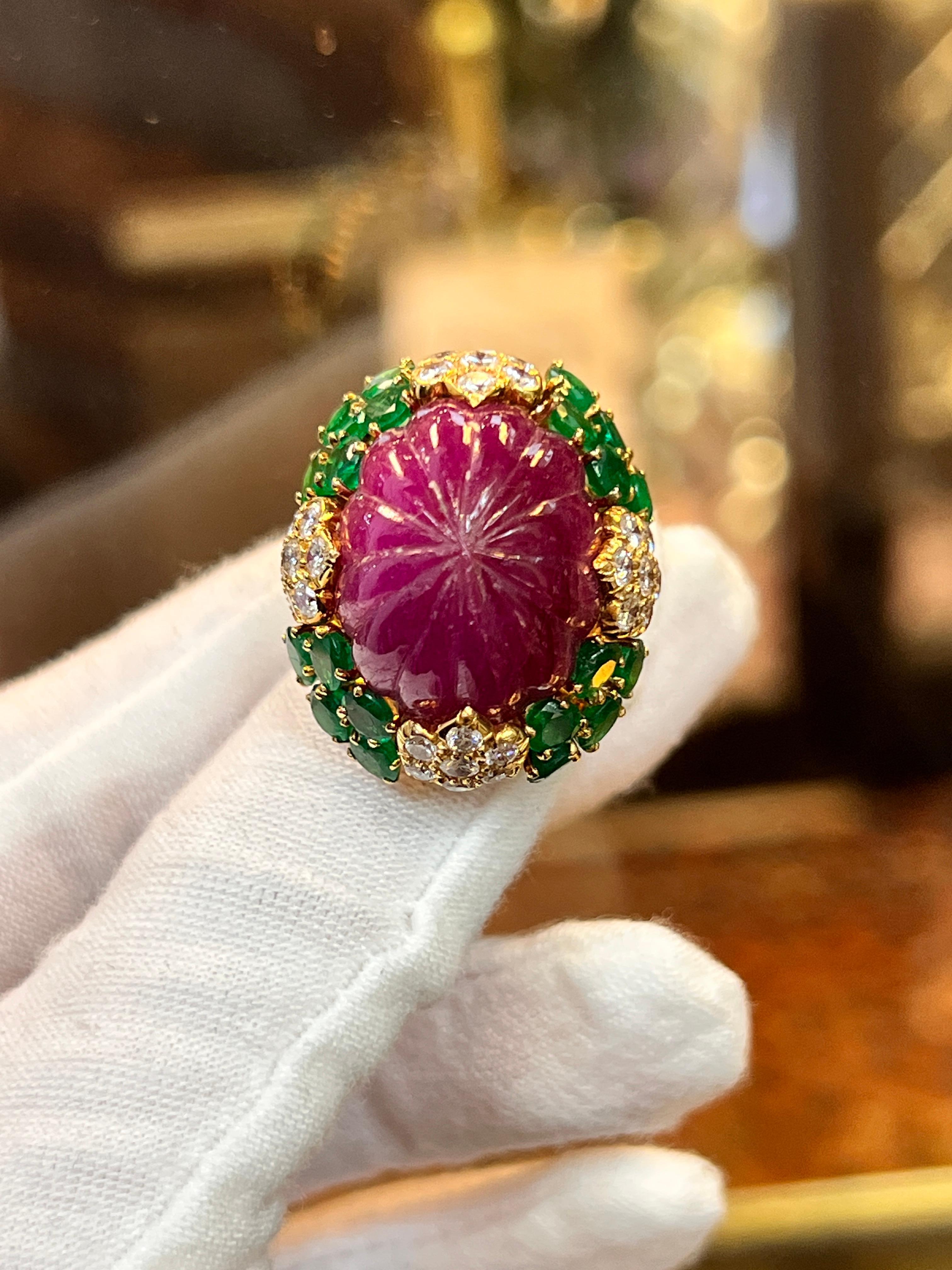 David Webb Carved Ruby Emerald and Diamond Ring For Sale 1