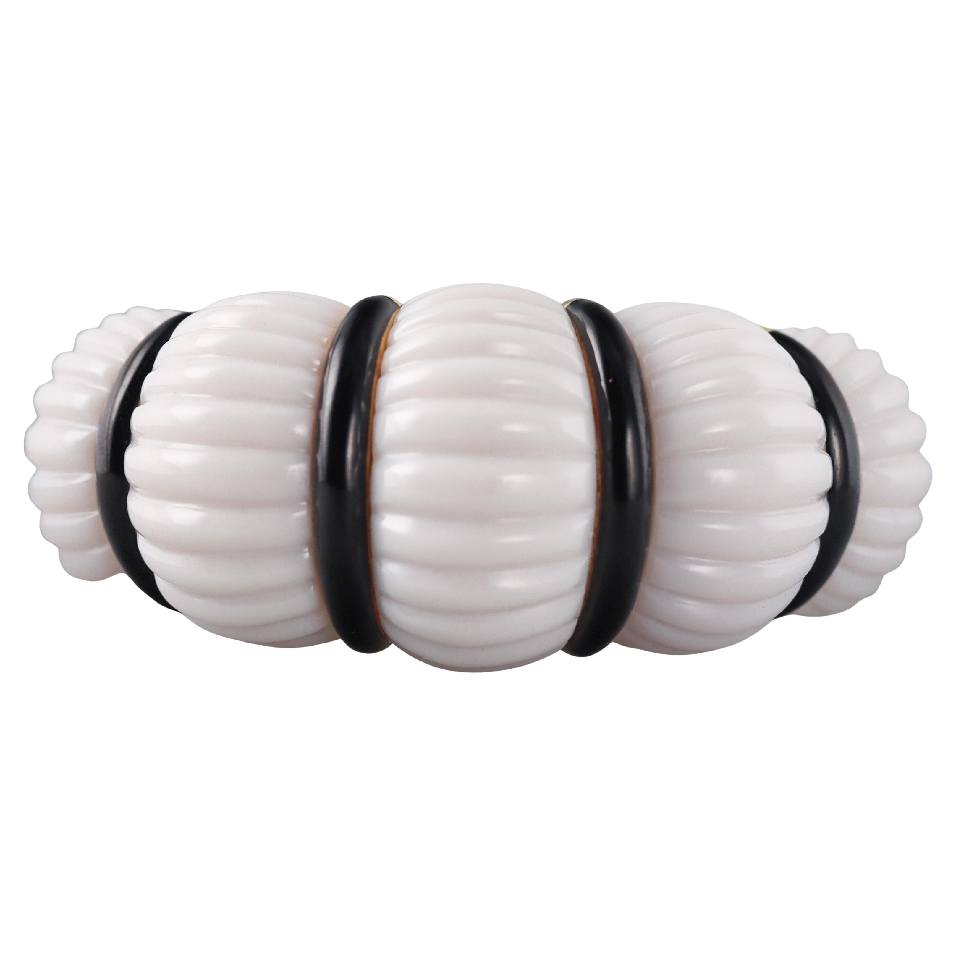 David Webb Carved White and Black Onyx Gold Cuff Bracelet