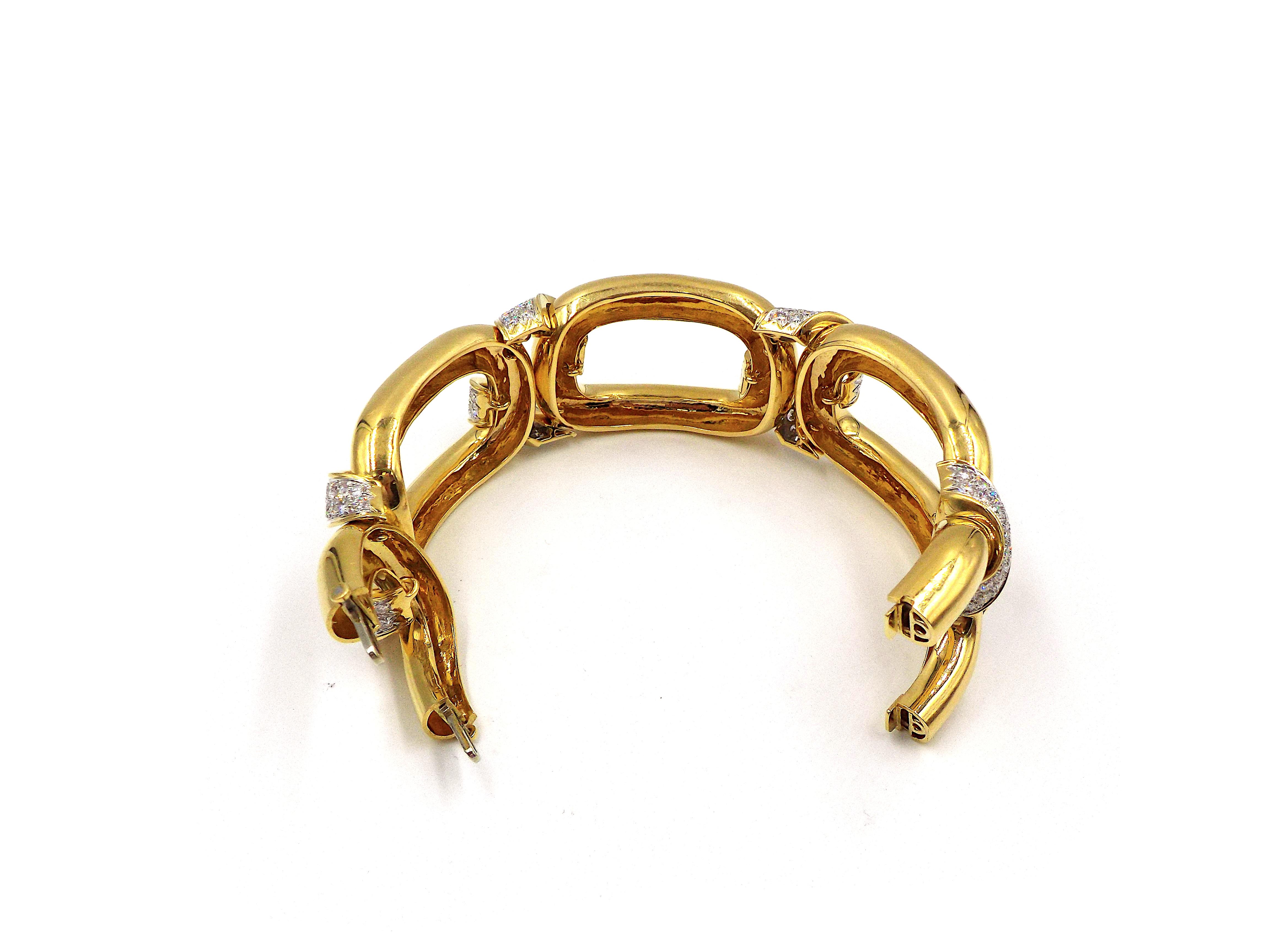 David Webb Bracelet en or jaune 18 carats et platine avec gros diamants Unisexe en vente