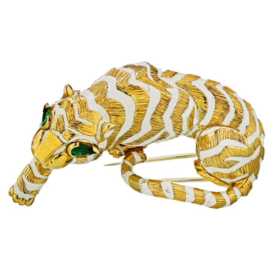 David Webb circa 1970 Tiger White and Gold Enamel Vintage Brooch For Sale