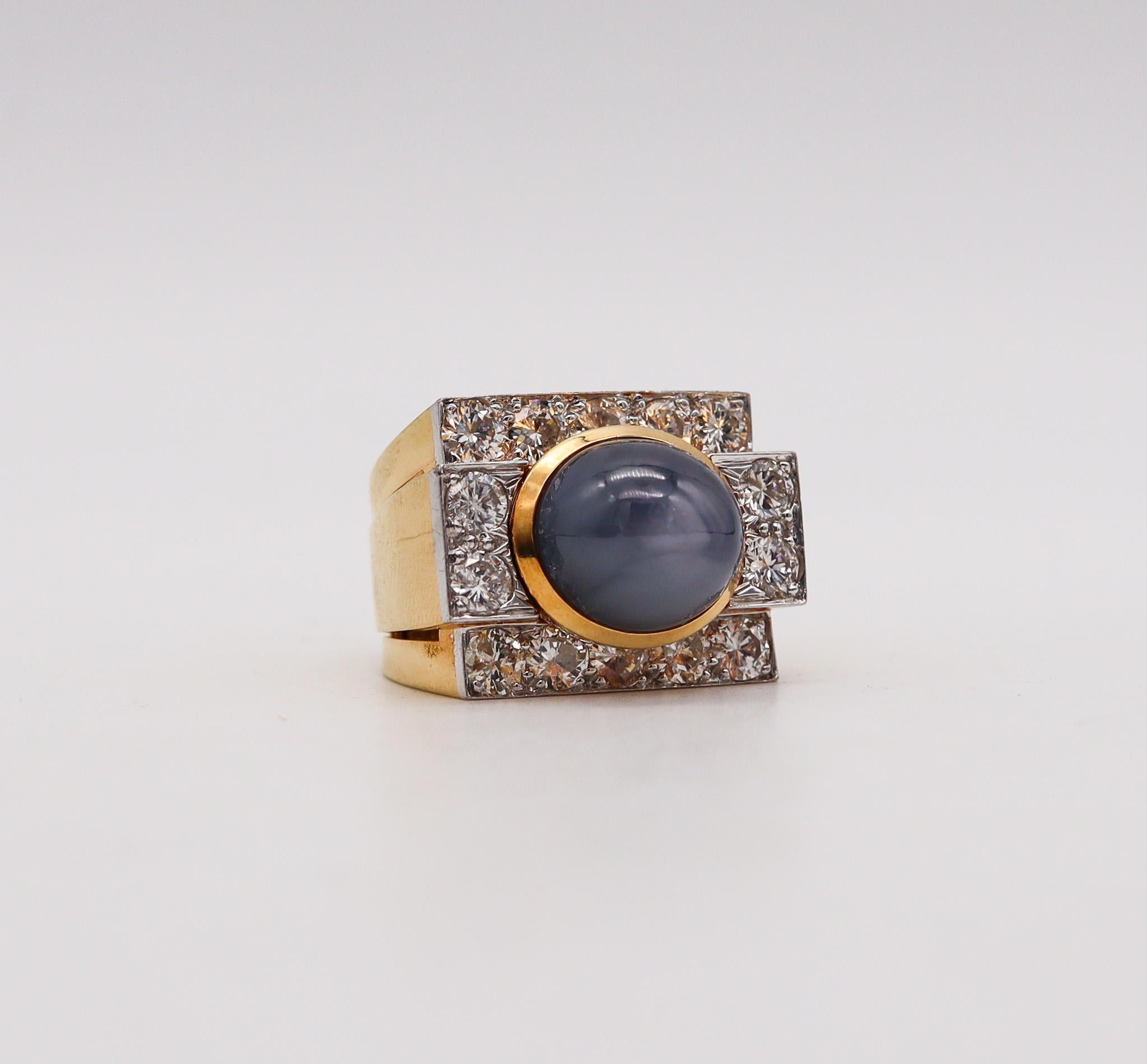 Modernist David Webb Cocktail Ring 18kt Gold Platinum With 17.18 Cts Diamonds & Sapphire For Sale