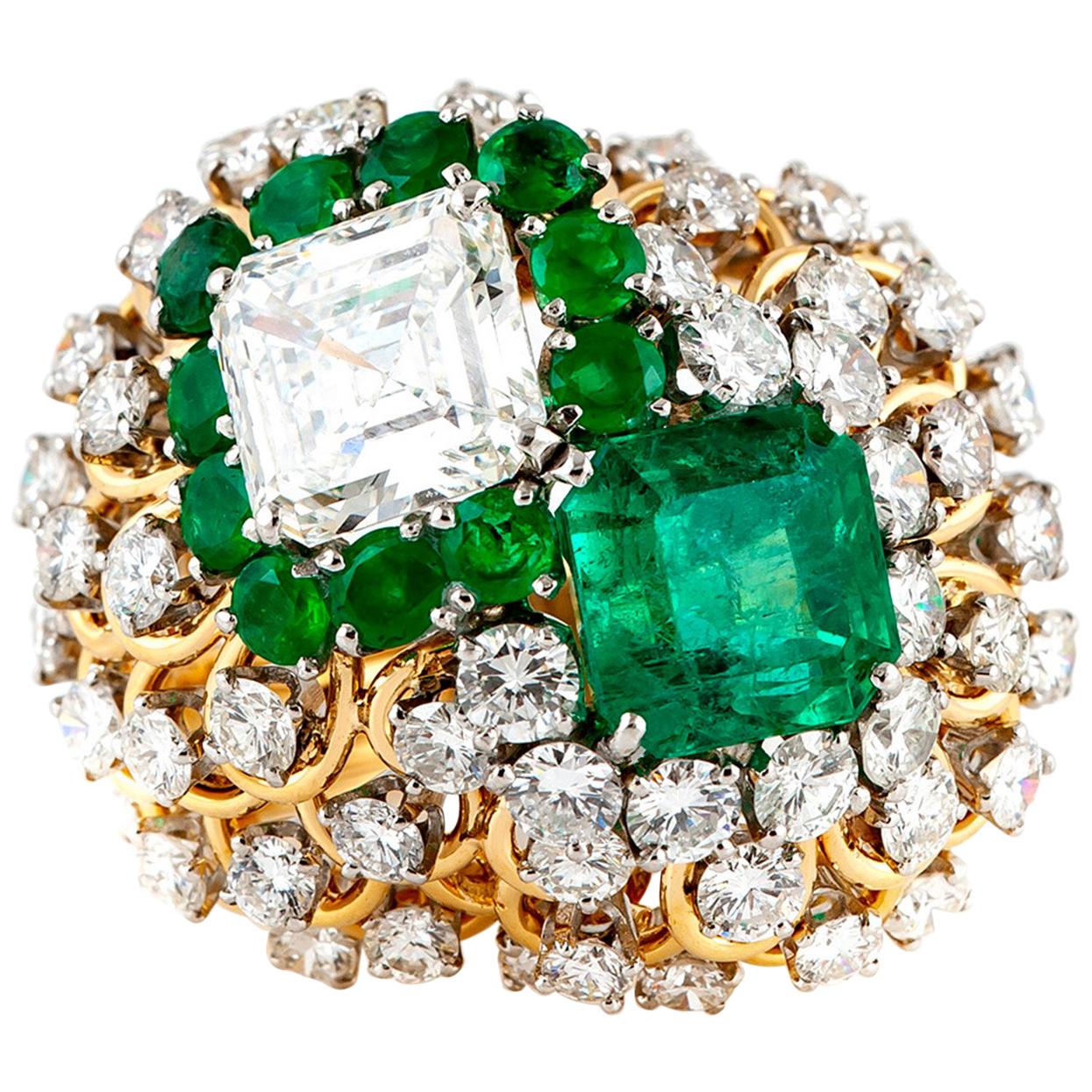 David Webb Cocktail Ring with Green Emerald and Diamonds