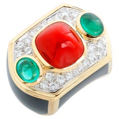 David Webb Coral, Emerald, Diamond, Onyx, Gold Ring  Size 7