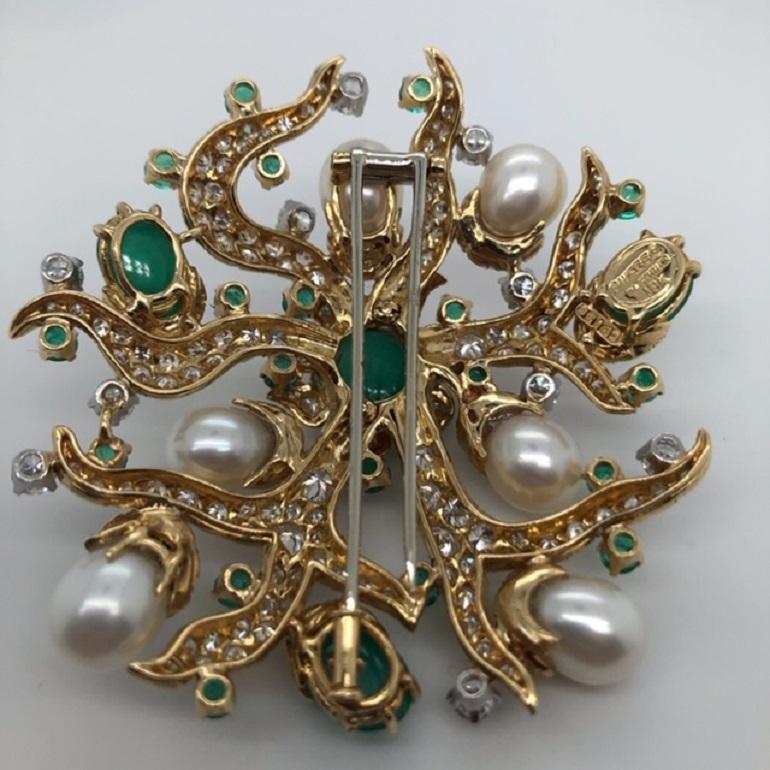 David Webb Cross River Collection Cab Emerald, Pearl, and Diamond Clip Brooch In Good Condition For Sale In Dallas, TX