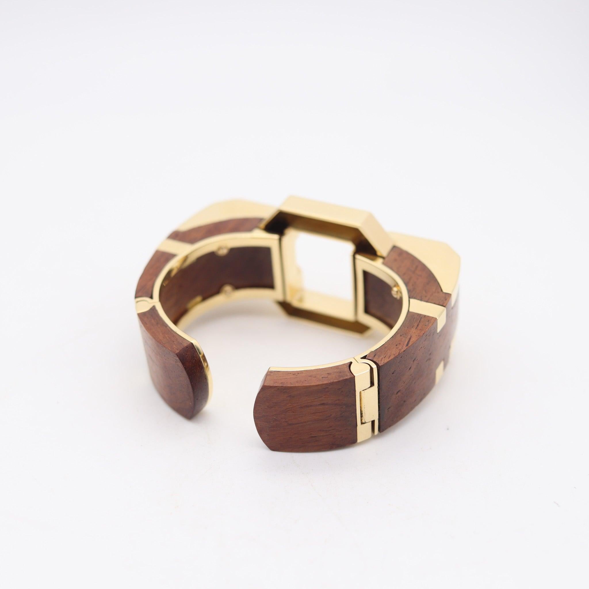 David WEBB Bracelet manchette géométrique en or jaune 18 carats, en bois sculpté et de style cubiste Unisexe en vente