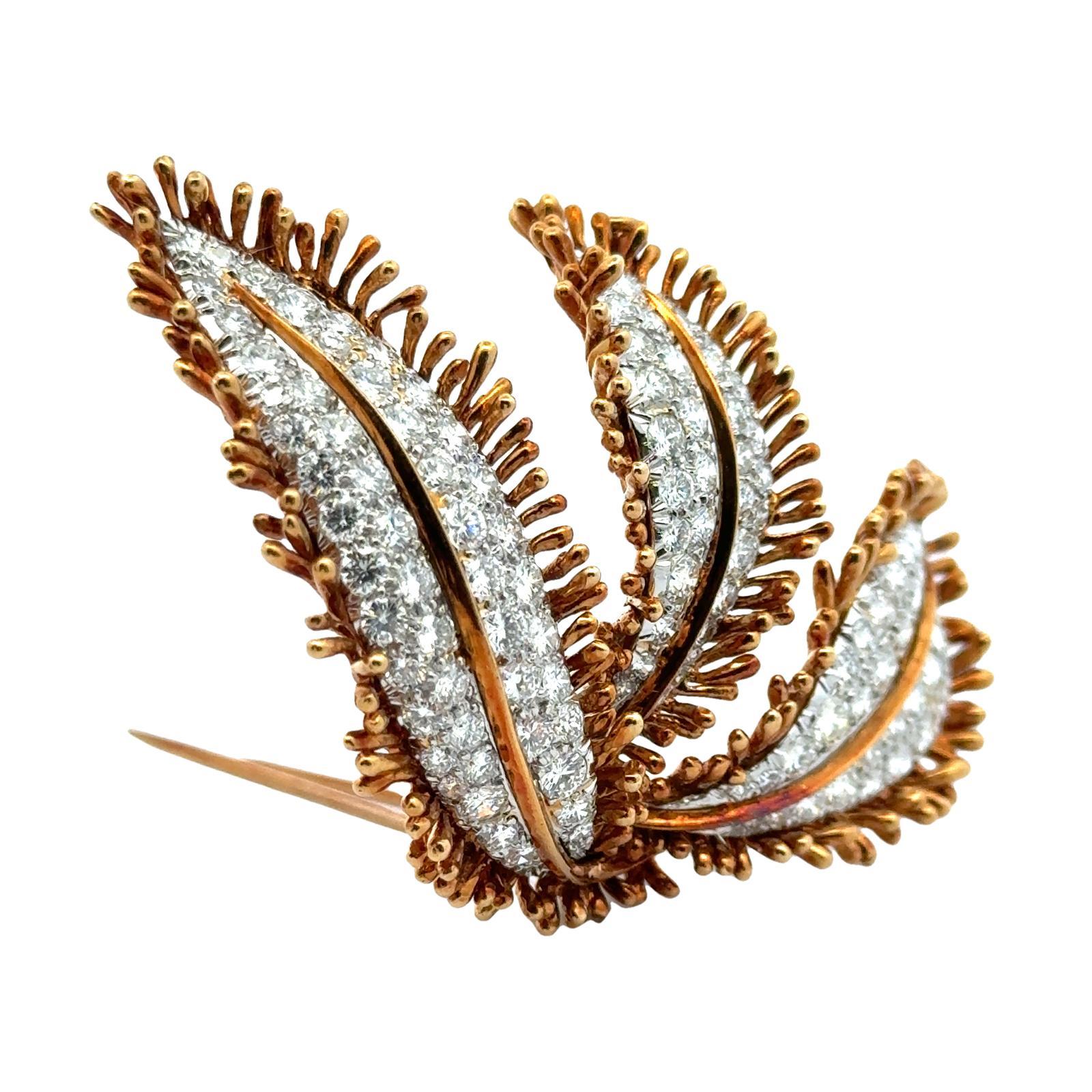Modern David Webb Diamond 18 Karat Yellow Gold Platinum Vintage Leaf Brooch For Sale