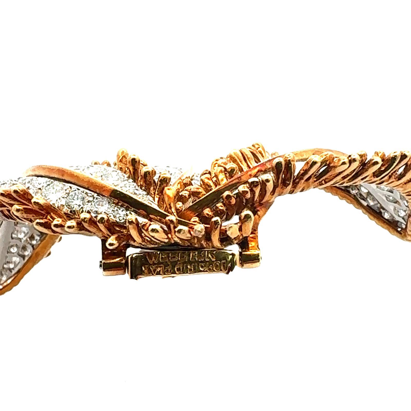David Webb Diamond 18 Karat Yellow Gold Platinum Vintage Leaf Brooch In Excellent Condition For Sale In Boca Raton, FL