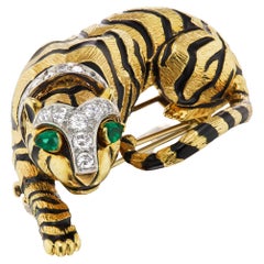 David Webb Diamond and Emerald 18K Gold Retro Tiger Brooch