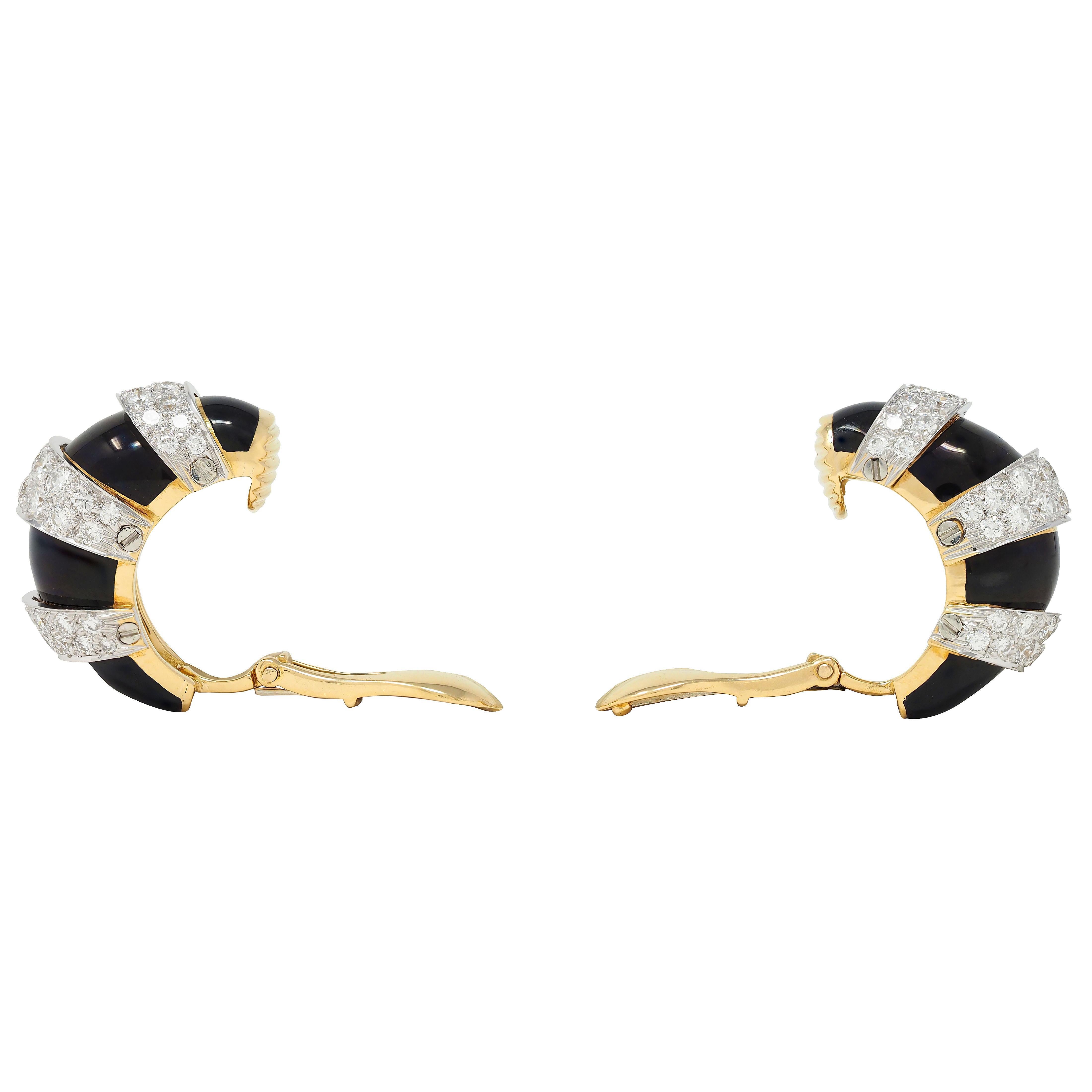 David Webb Diamant Schwarz Emaille Platin 18K Gold Vintage Ohr-Clip-Ohrringe im Zustand „Hervorragend“ im Angebot in Philadelphia, PA