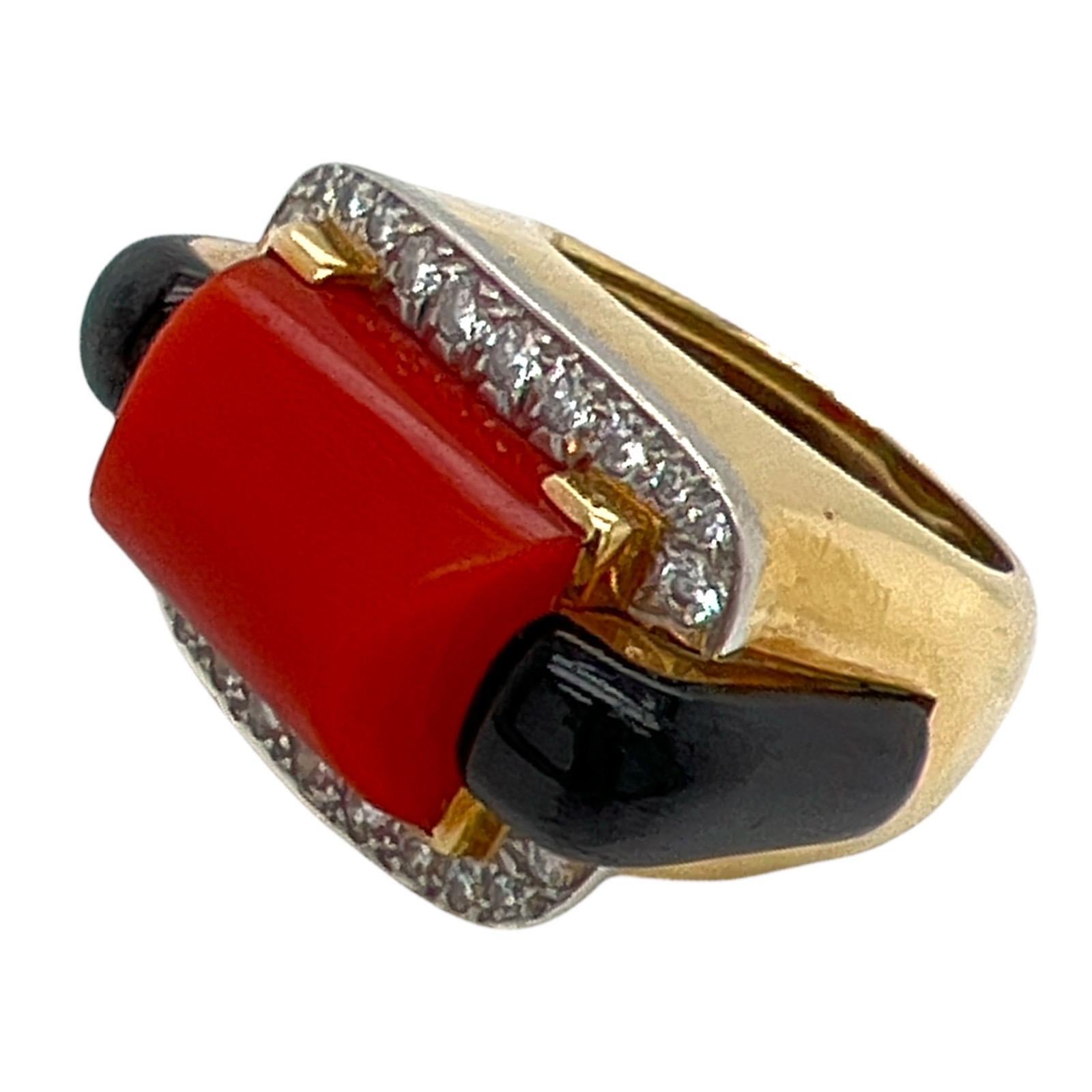 David Webb Diamond Coral Onyx 18 Karat Yellow Gold Vintage Cocktail Ring In Excellent Condition In Boca Raton, FL