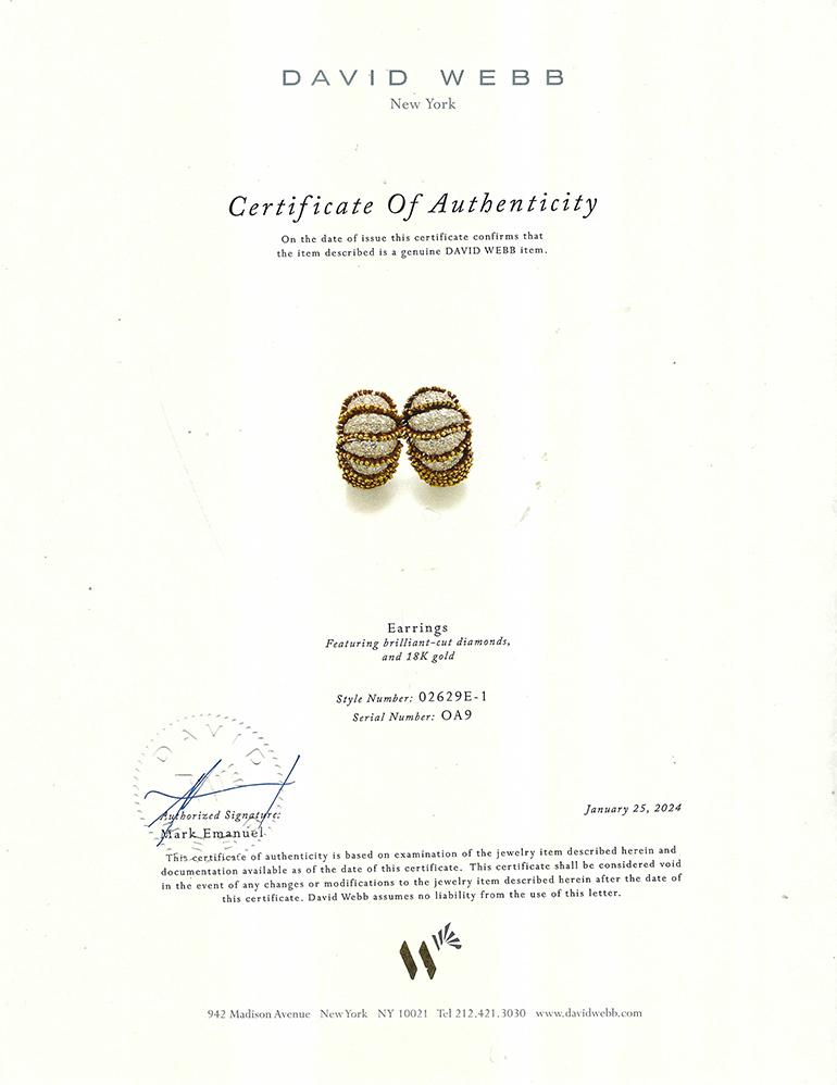 Taille ronde David Webb Diamond Earrings 18k Gold Certificate of Authenticity Estate Jewelry (boucles d'oreilles en diamant) en vente