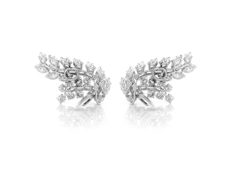 David Webb Diamond Earrings In Excellent Condition For Sale In New York, NY