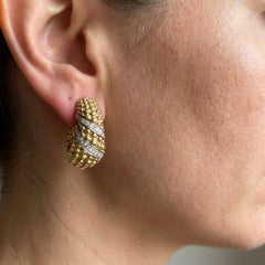 Orecchini con diamanti David Webb in oro 18 carati e platino