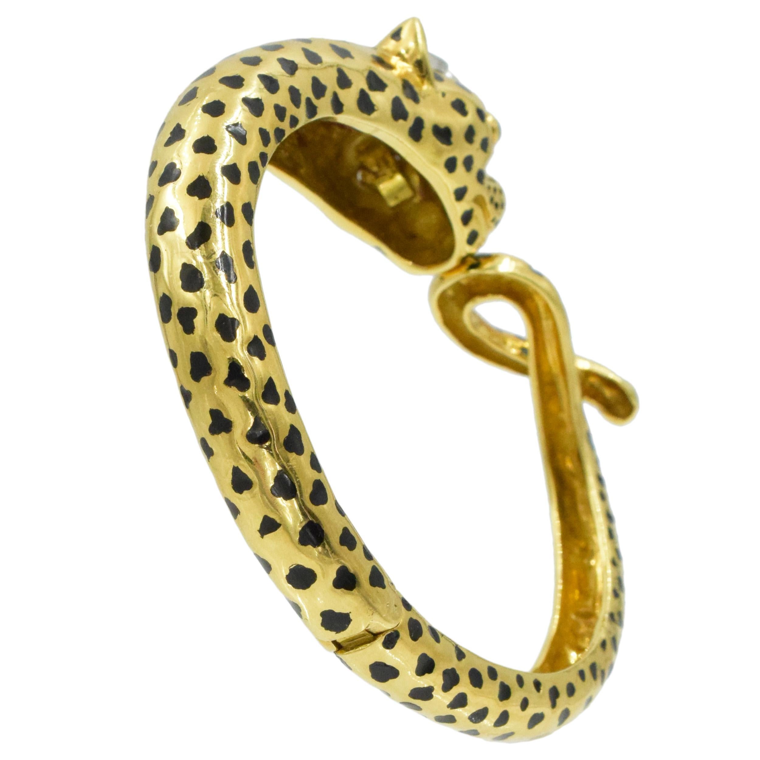 Women's or Men's David Webb Diamond, emerald and black enamel Leopard bracelet For Sale