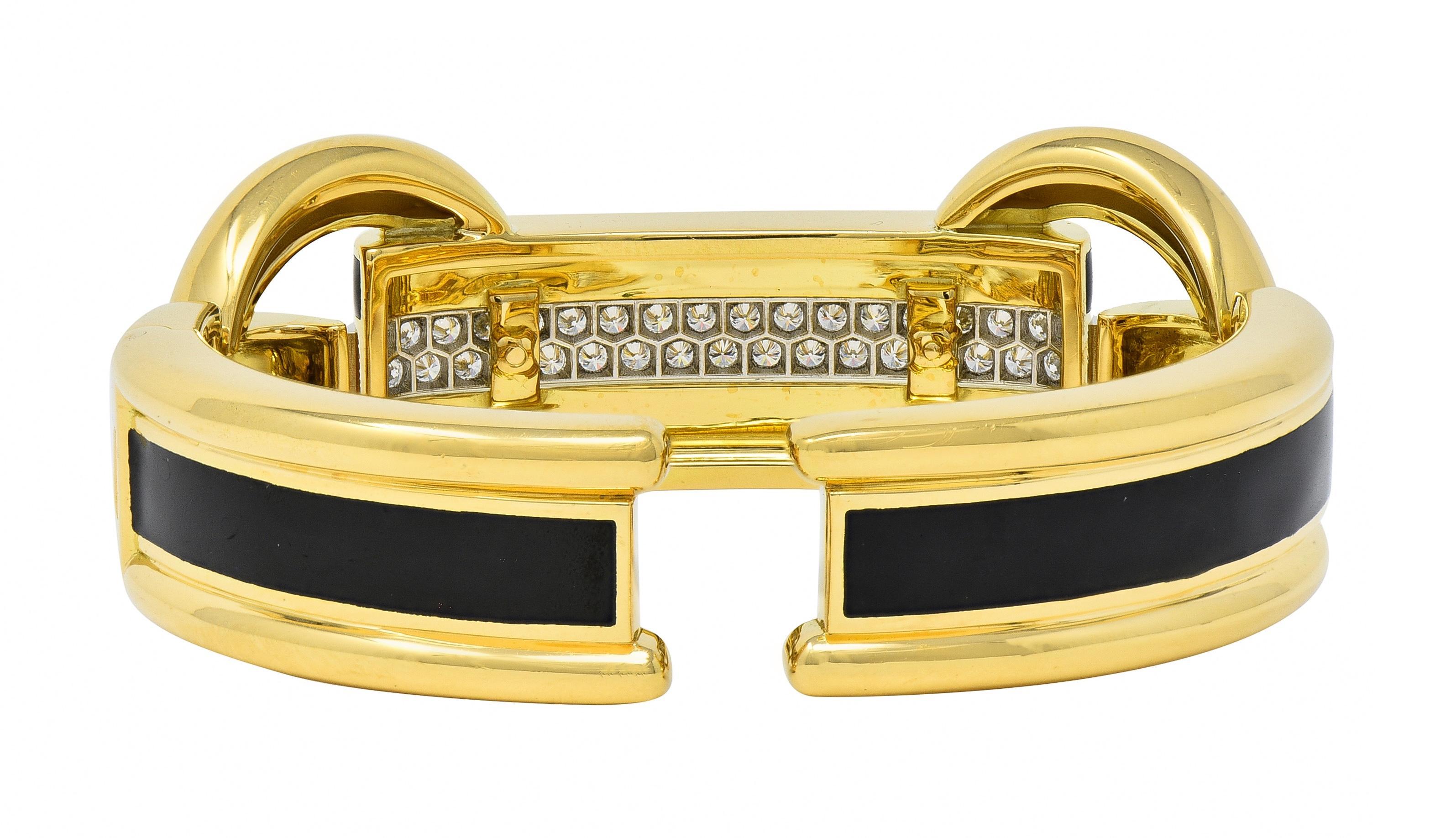David Webb Bracelet manchette en or jaune 18 carats, platine, émail et diamants en vente 2