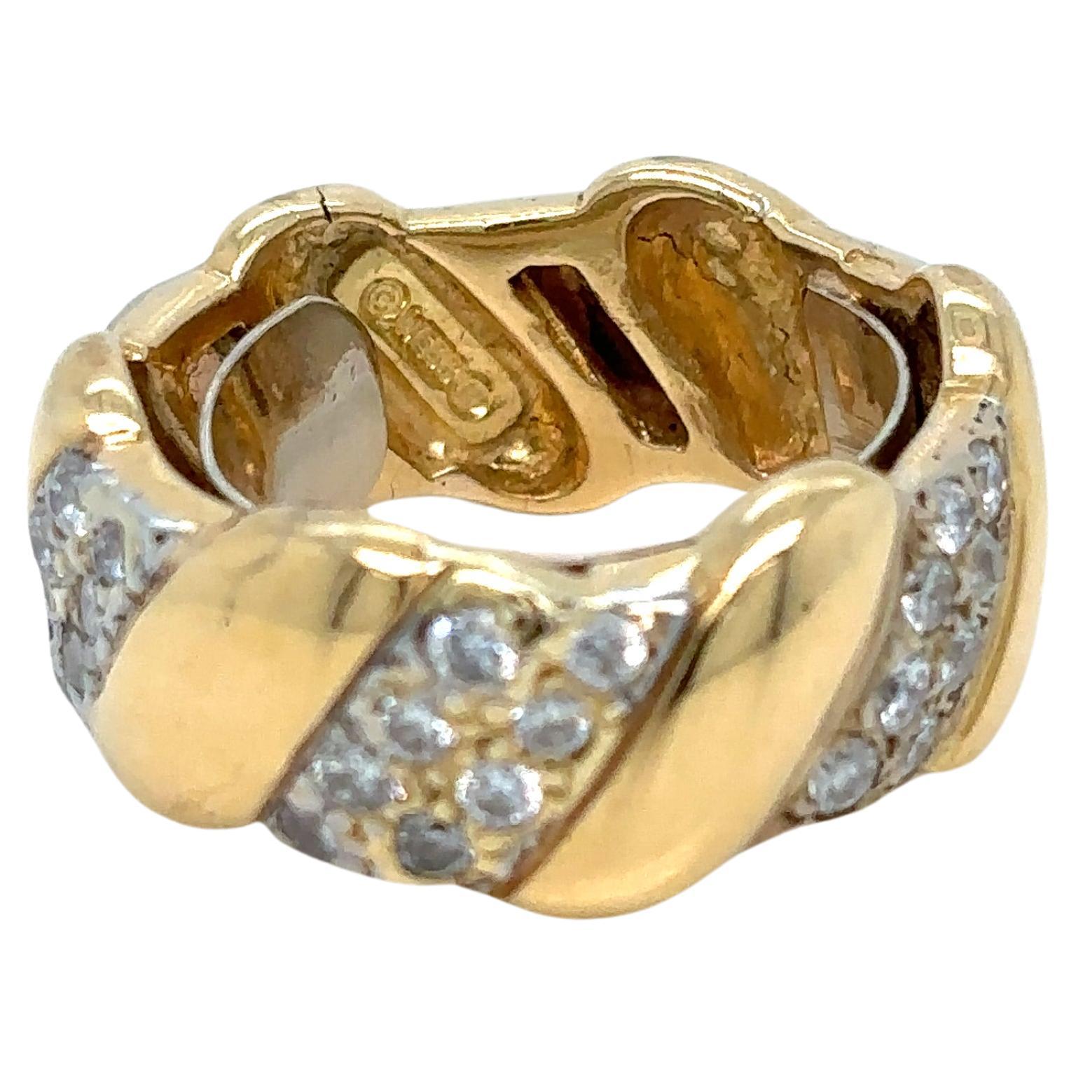 Vintage bold white & yellow gold band by David Webb set with three row of pave diamonds, total 1.20 carats G/H color Vs12. The entire ring is made of 18 karat gold. 

Width: 0,9 cm
Size 5/6

Excellent condition, 100% authenticity guarantee, comes