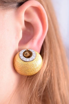 David Webb Orecchini in oro con diamante