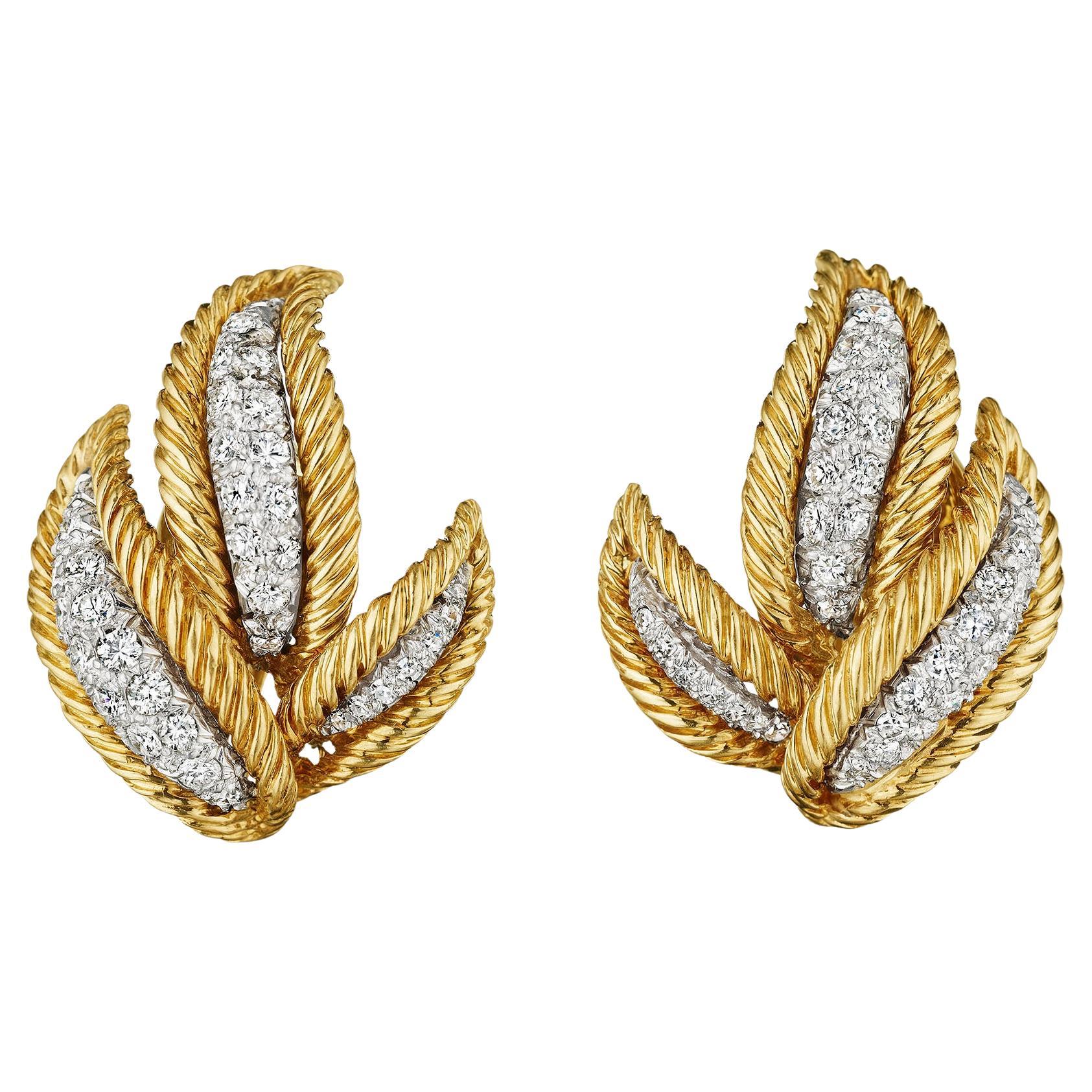 Orecchini a foglia con diamante di David Webb