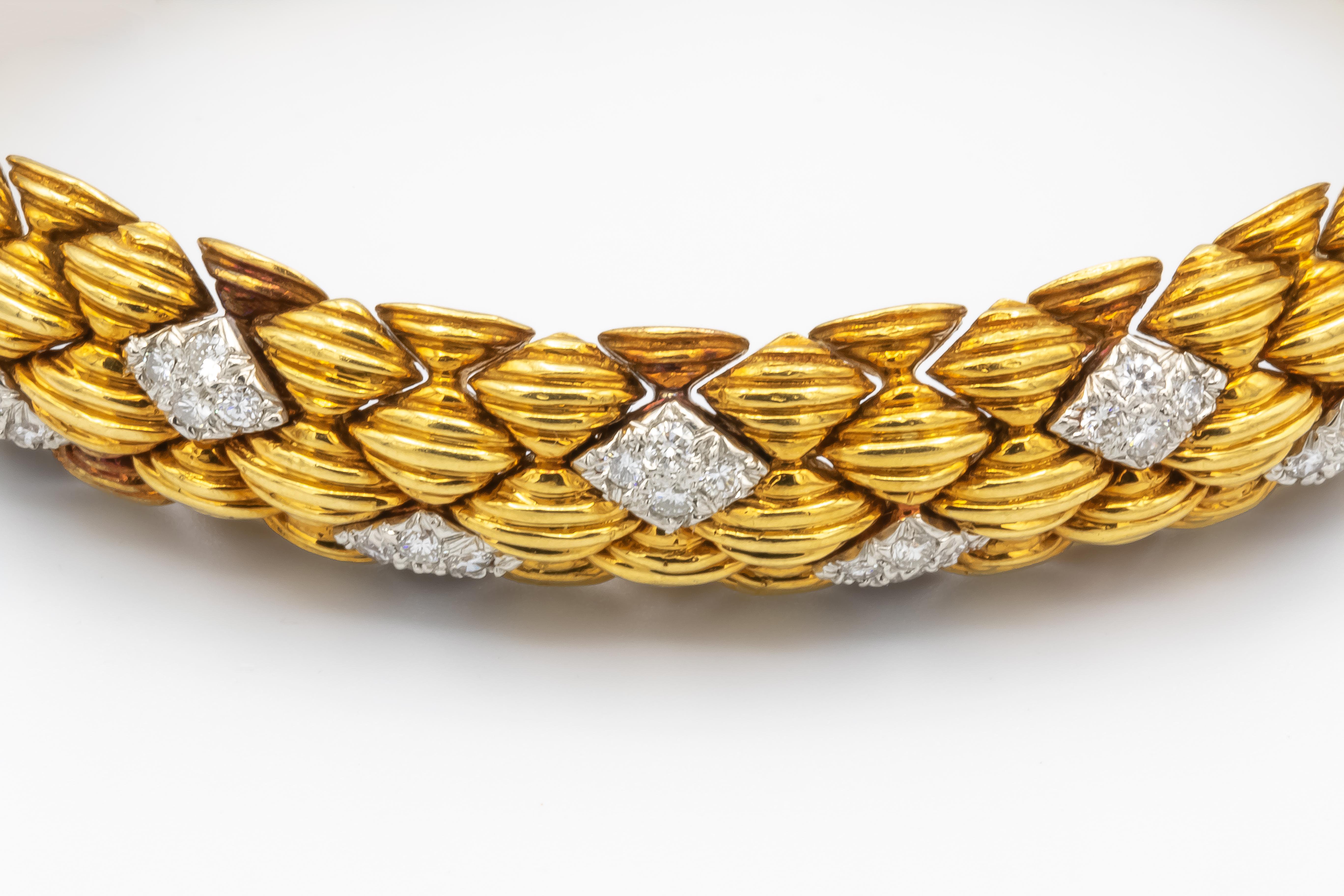 David Webb Diamonds and 18 Karat Gold Bracelet In Excellent Condition In Carlsbad, CA