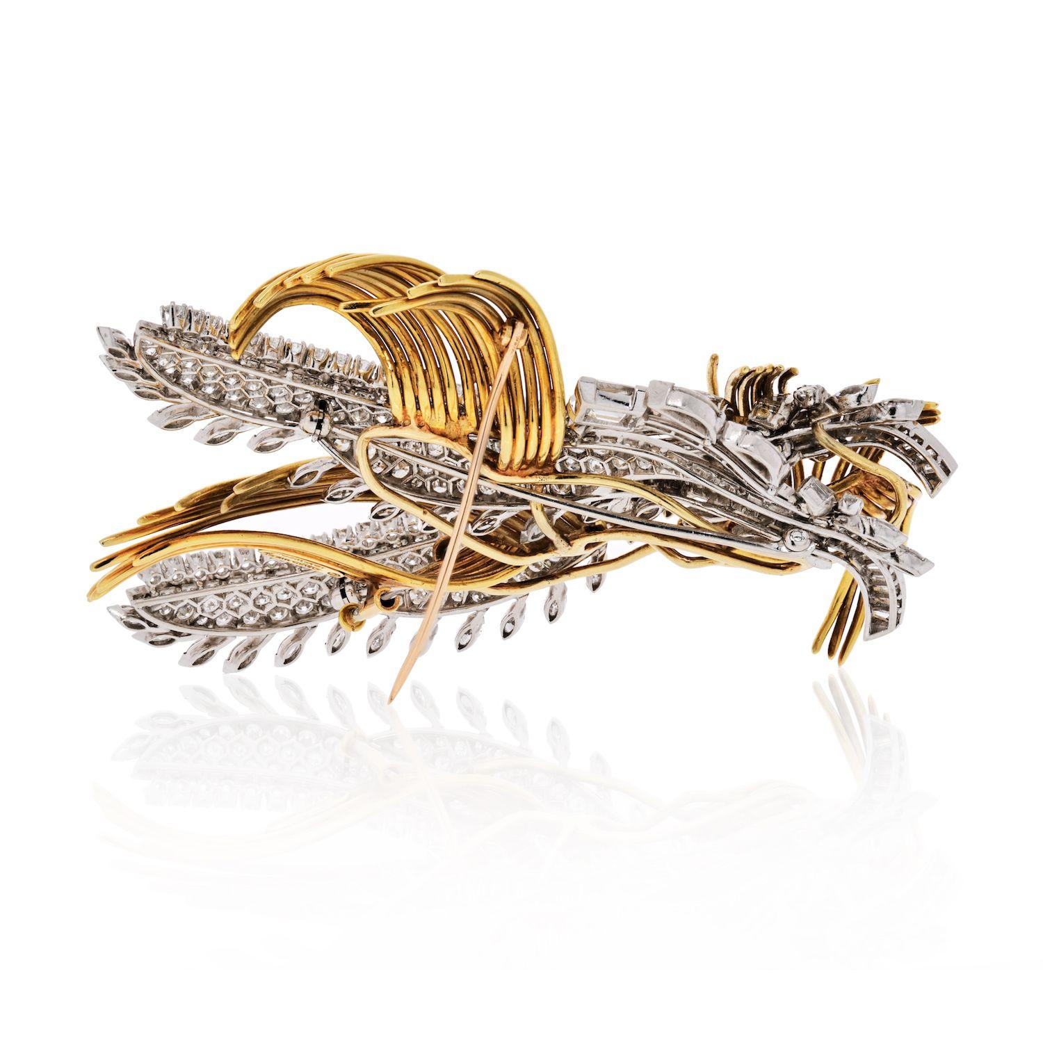 David Webb Double Clip Diamond Convertible Vintage Brooch In Excellent Condition For Sale In New York, NY