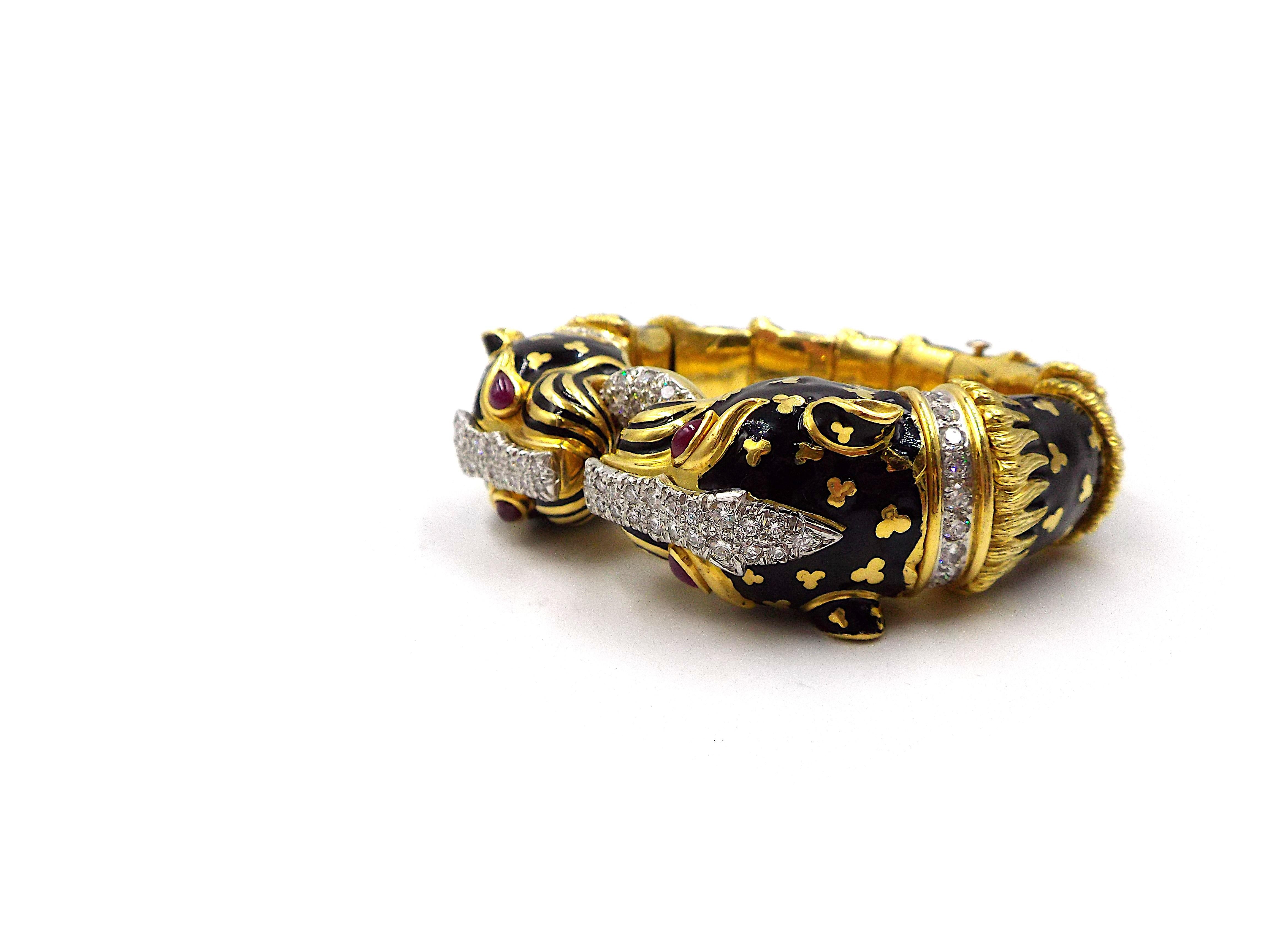 Round Cut David Webb Double Leopard 18K Gold Enamel Diamond Ruby Bracelet For Sale