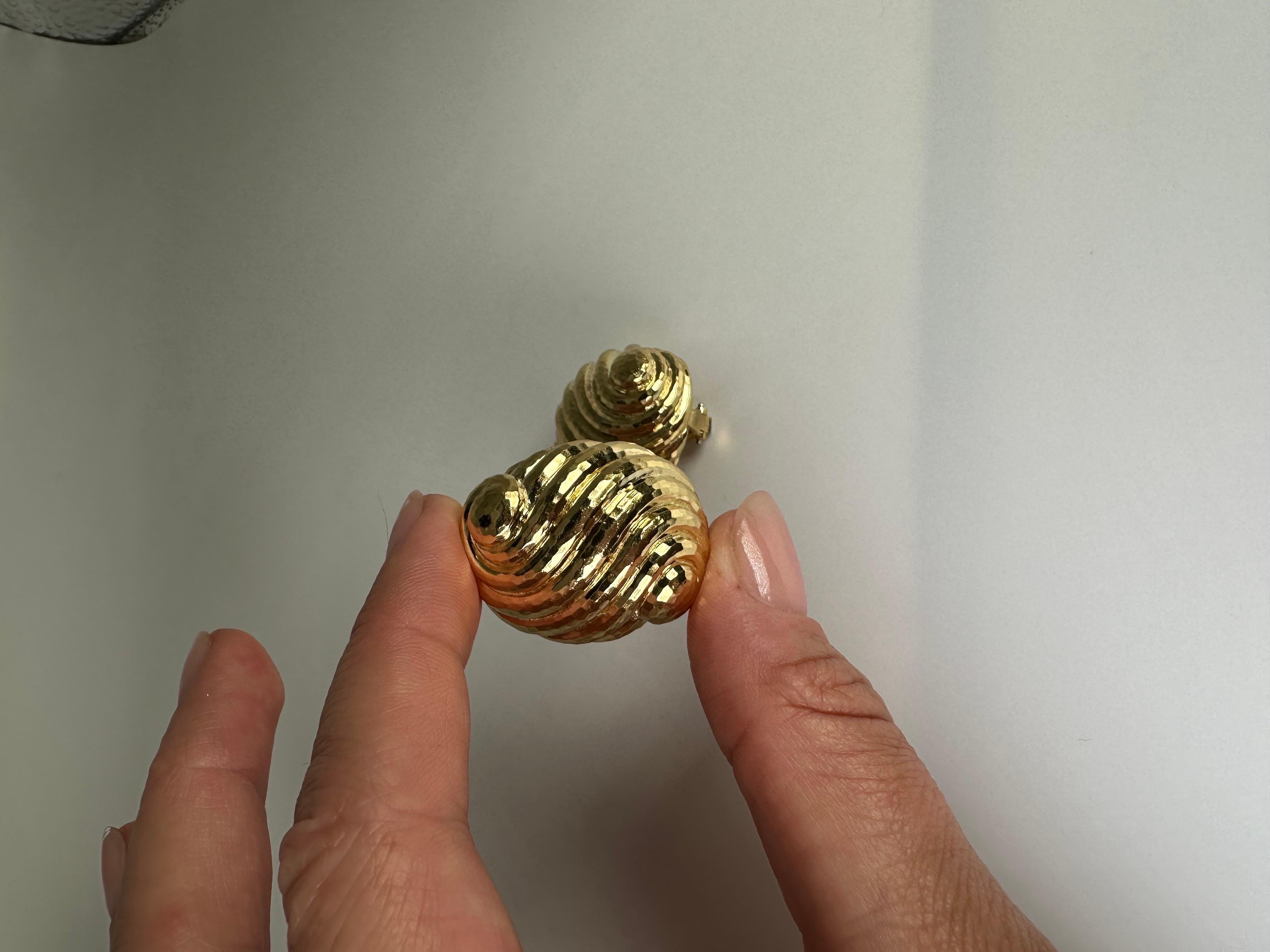 Women's or Men's David Webb Earrings Rare Find Gold Large Swirl Shell Earrings For Sale