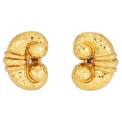 David Webb Earrings Vintage 18k Yellow Gold Scrolled Hammered Signed Jewelry