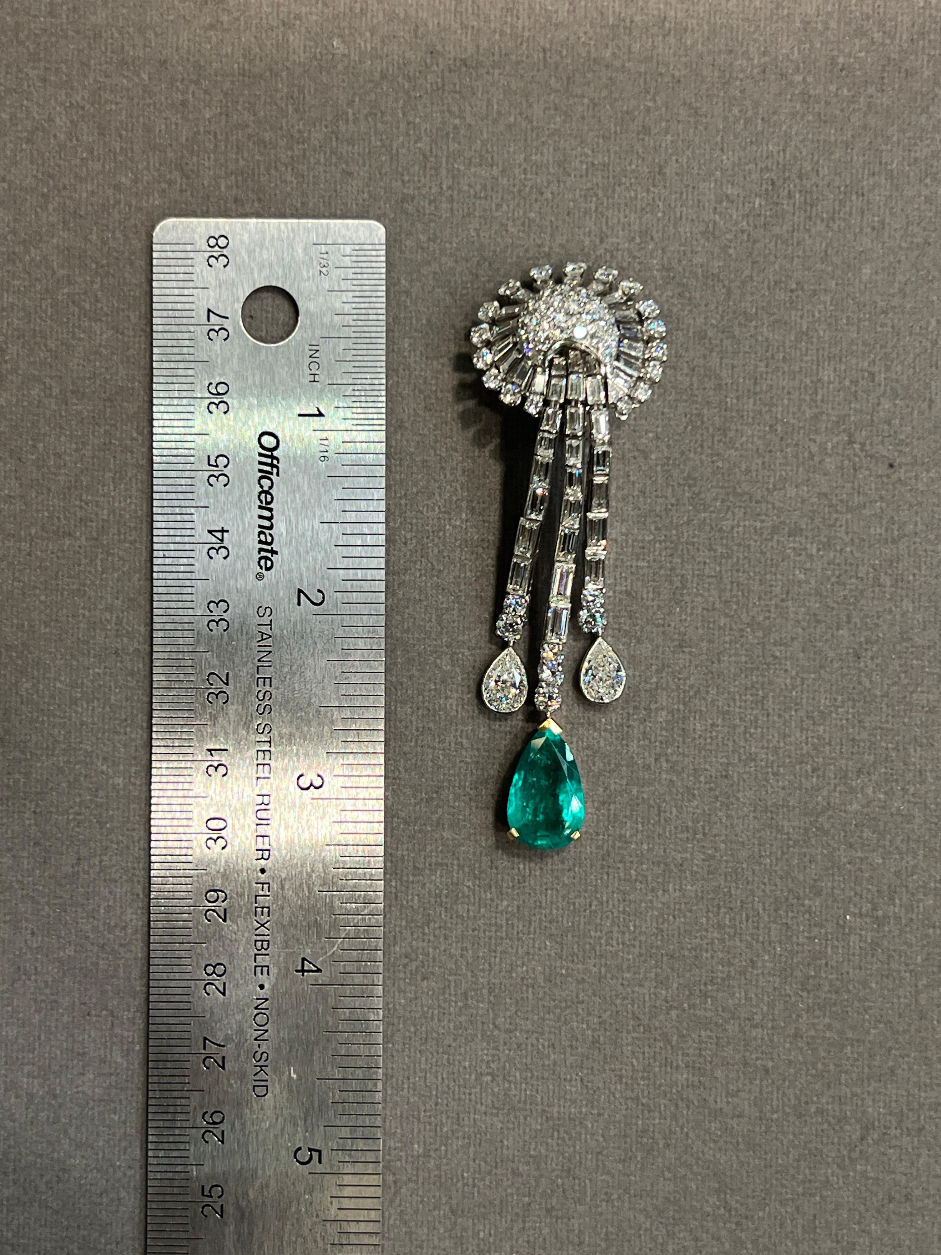 Orecchini con smeraldo e diamanti di David Webb in vendita 2