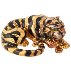 David Webb Emerald and Enamel Tiger Pin