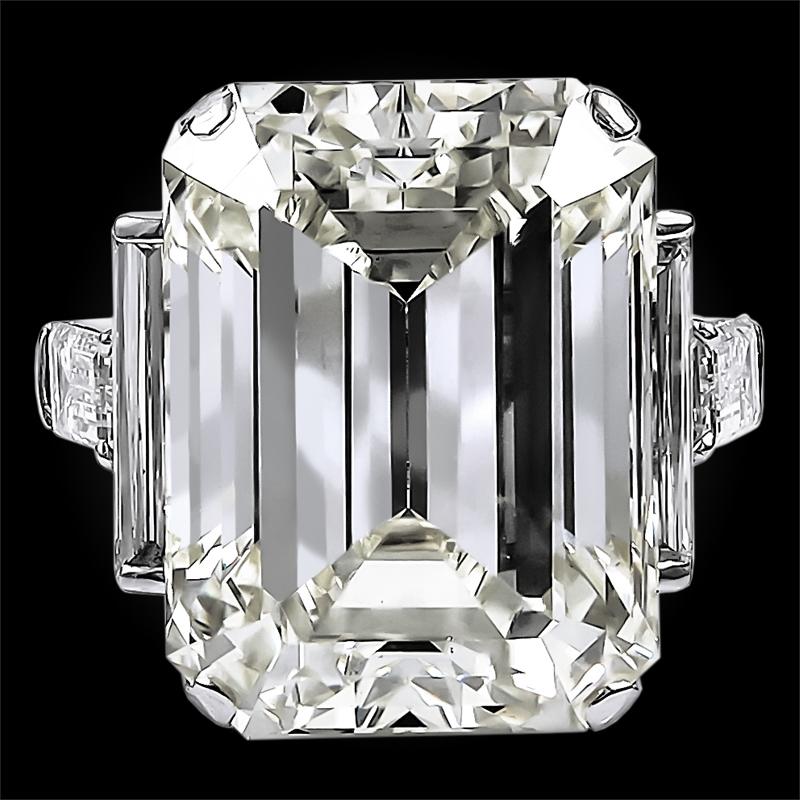 David Webb 52.55 Carat Emerald-Cut Diamond Gold Platinum Engagement Ring In Good Condition For Sale In New York, NY