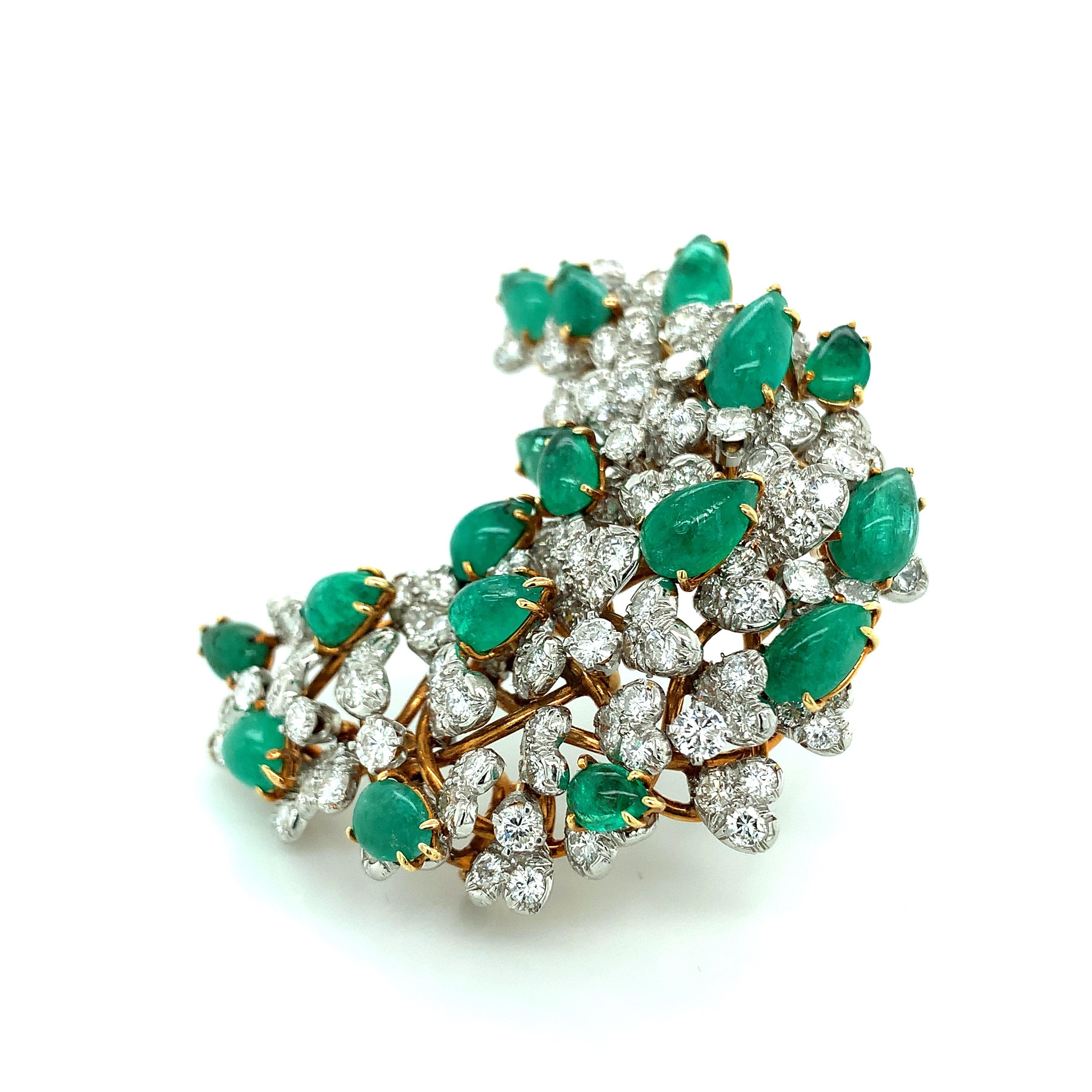 David Webb Emerald Diamond Brooch In Excellent Condition In New York, NY