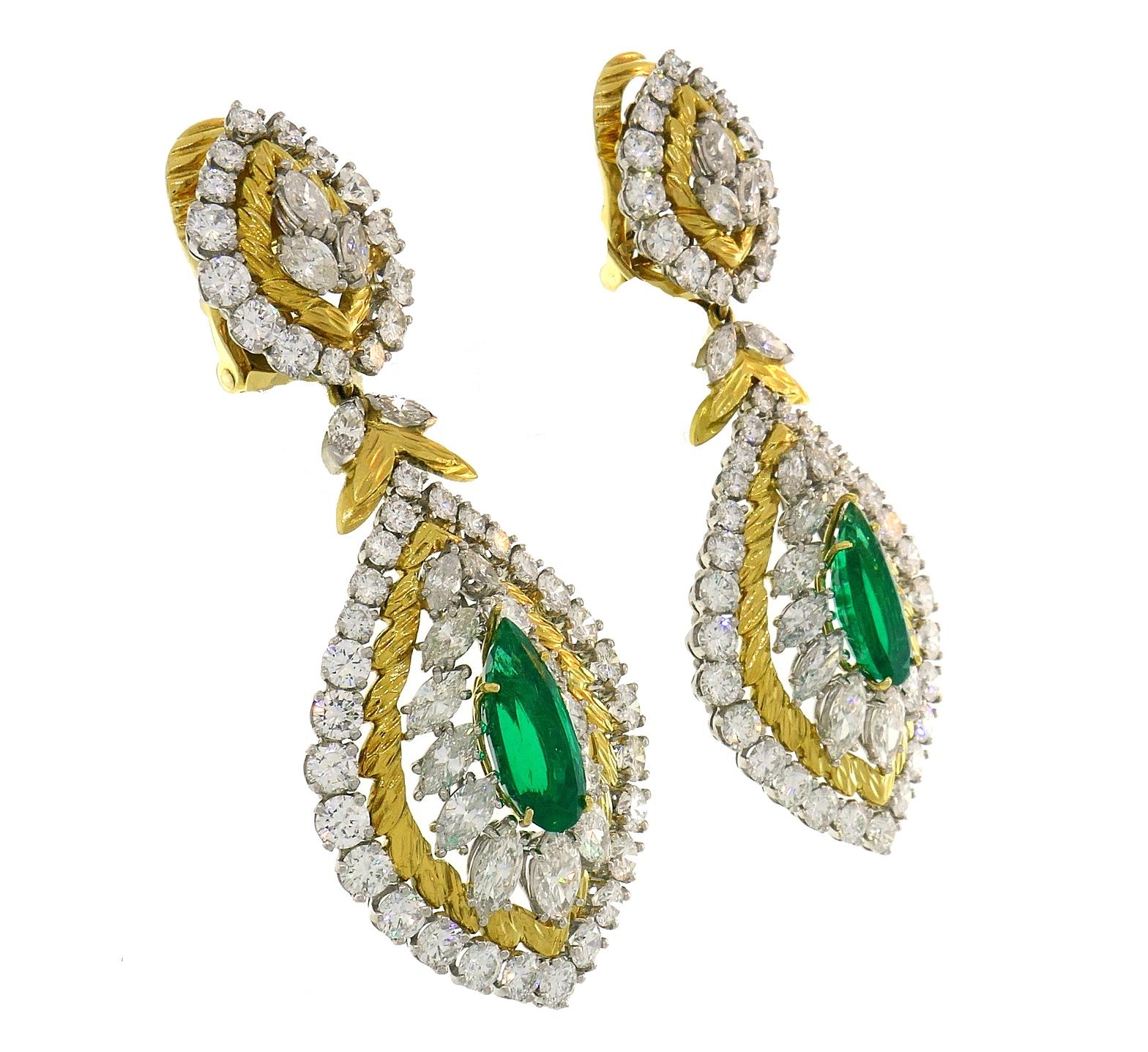 Vintage David Webb Earrings Emerald Diamond 18k Gold Day and Night Cross River In Excellent Condition For Sale In Beverly Hills, CA