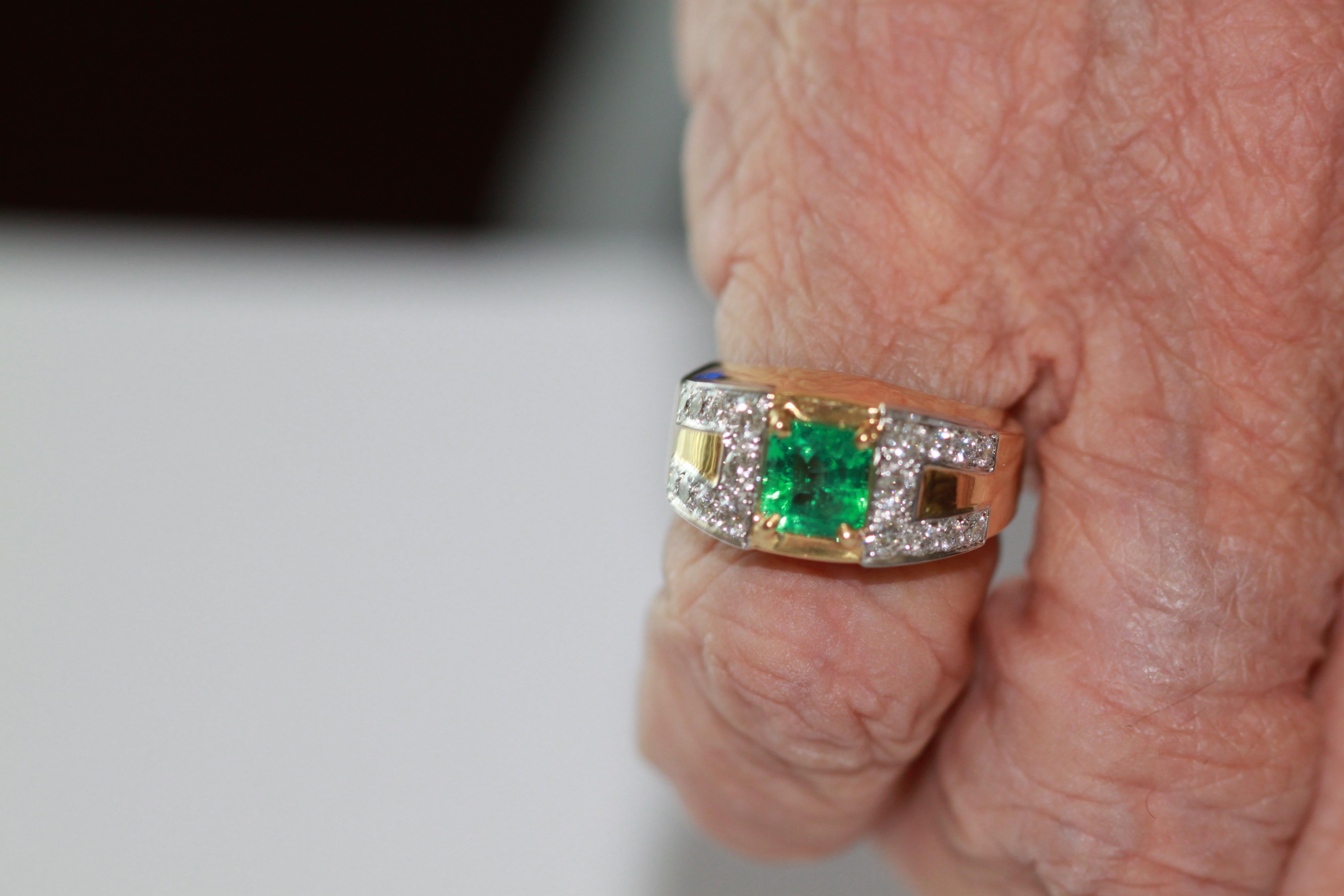 David Webb Emerald Diamond Ring 18 Karat For Sale 1