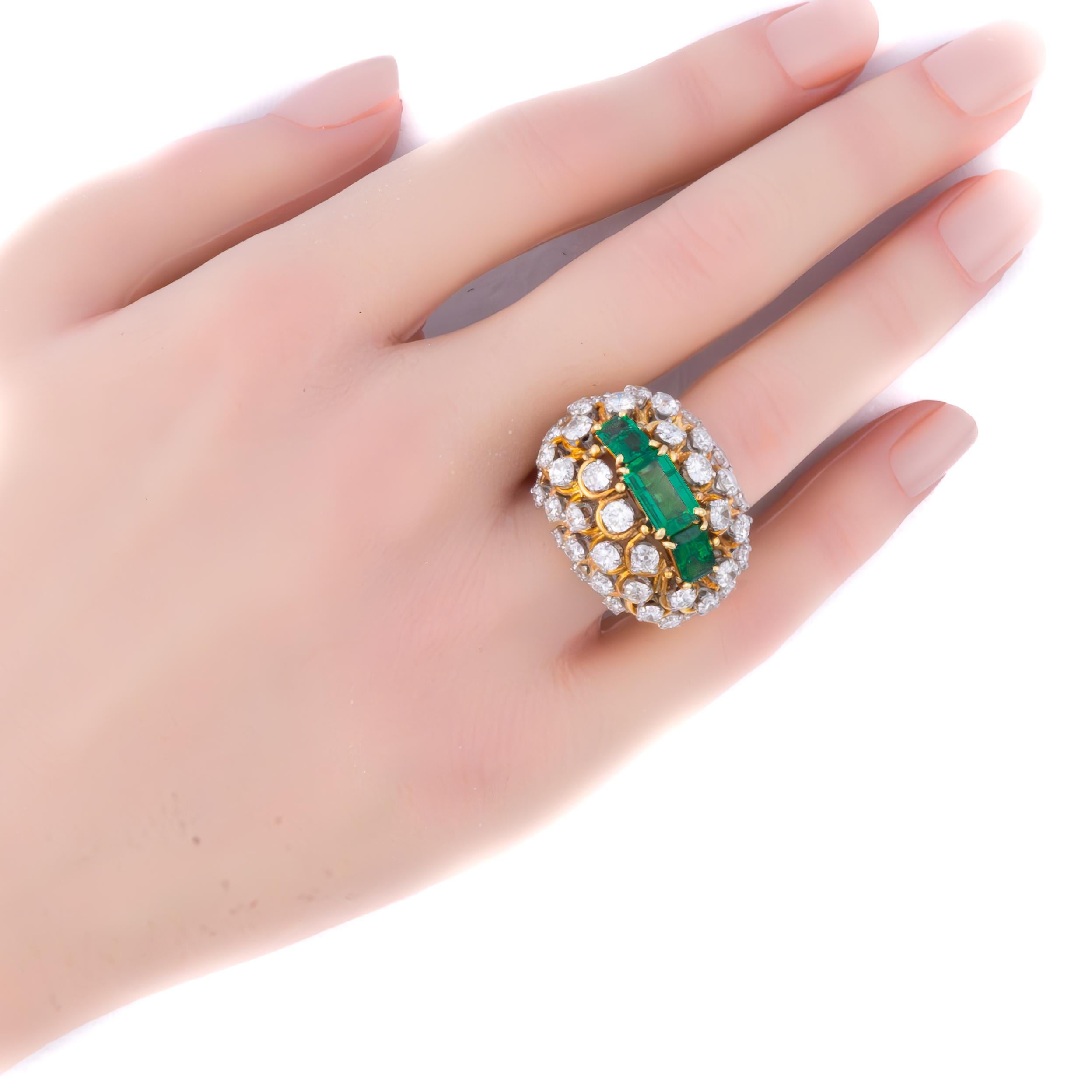 David Webb Ring mit Smaragd und Diamanten im Zustand „Hervorragend“ im Angebot in New York, NY