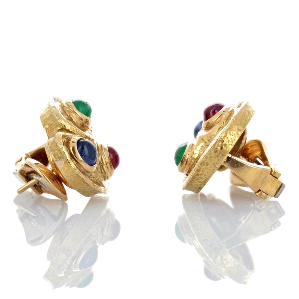 David Webb Emerald Ruby and Sapphire Cabochon Earrings In Good Condition In New York, NY