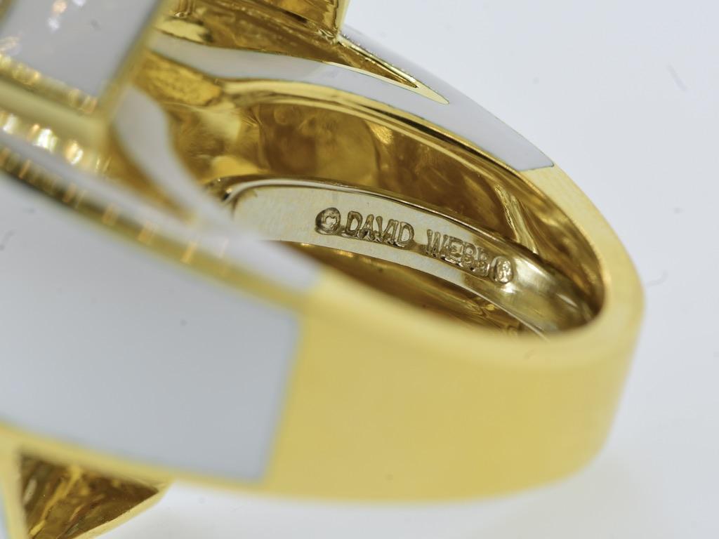 David Webb Anello di smalto, 18 carati e platino firmato con certificato David Webb in vendita 4